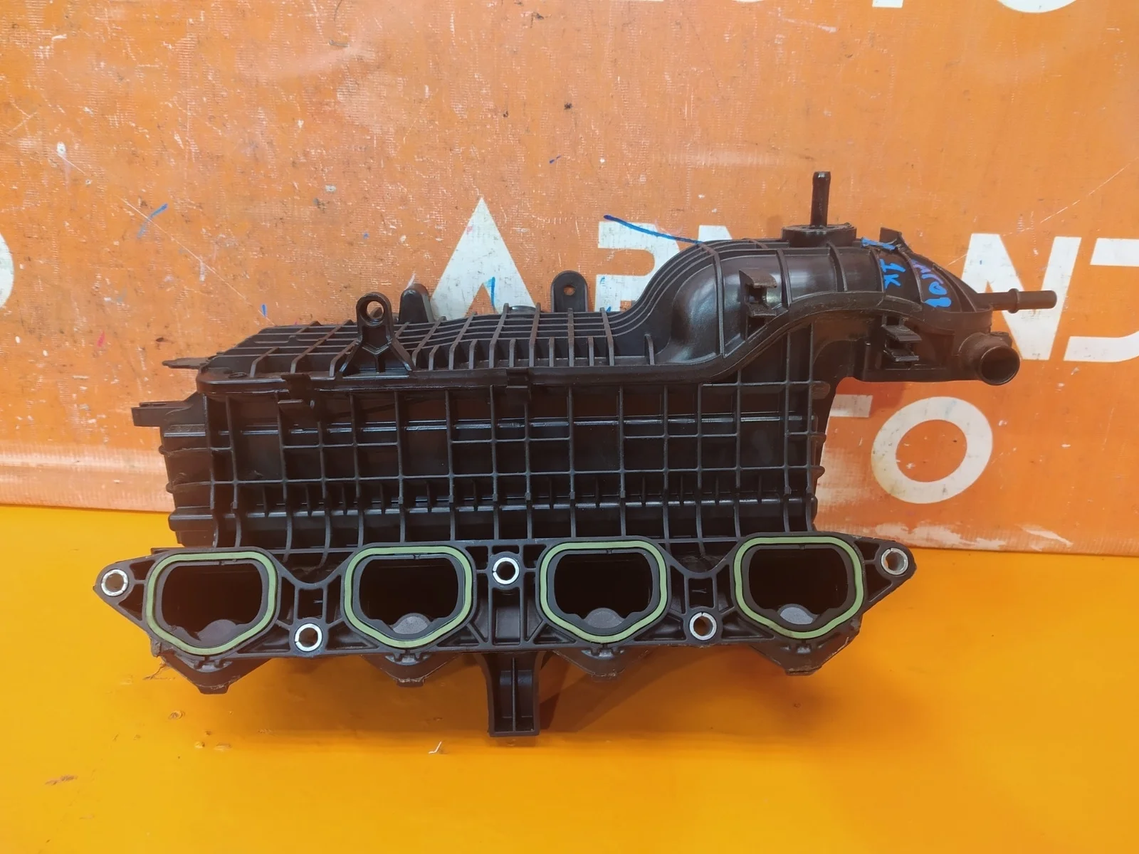 Коллектор впускной Skoda Karoq 2017-нв