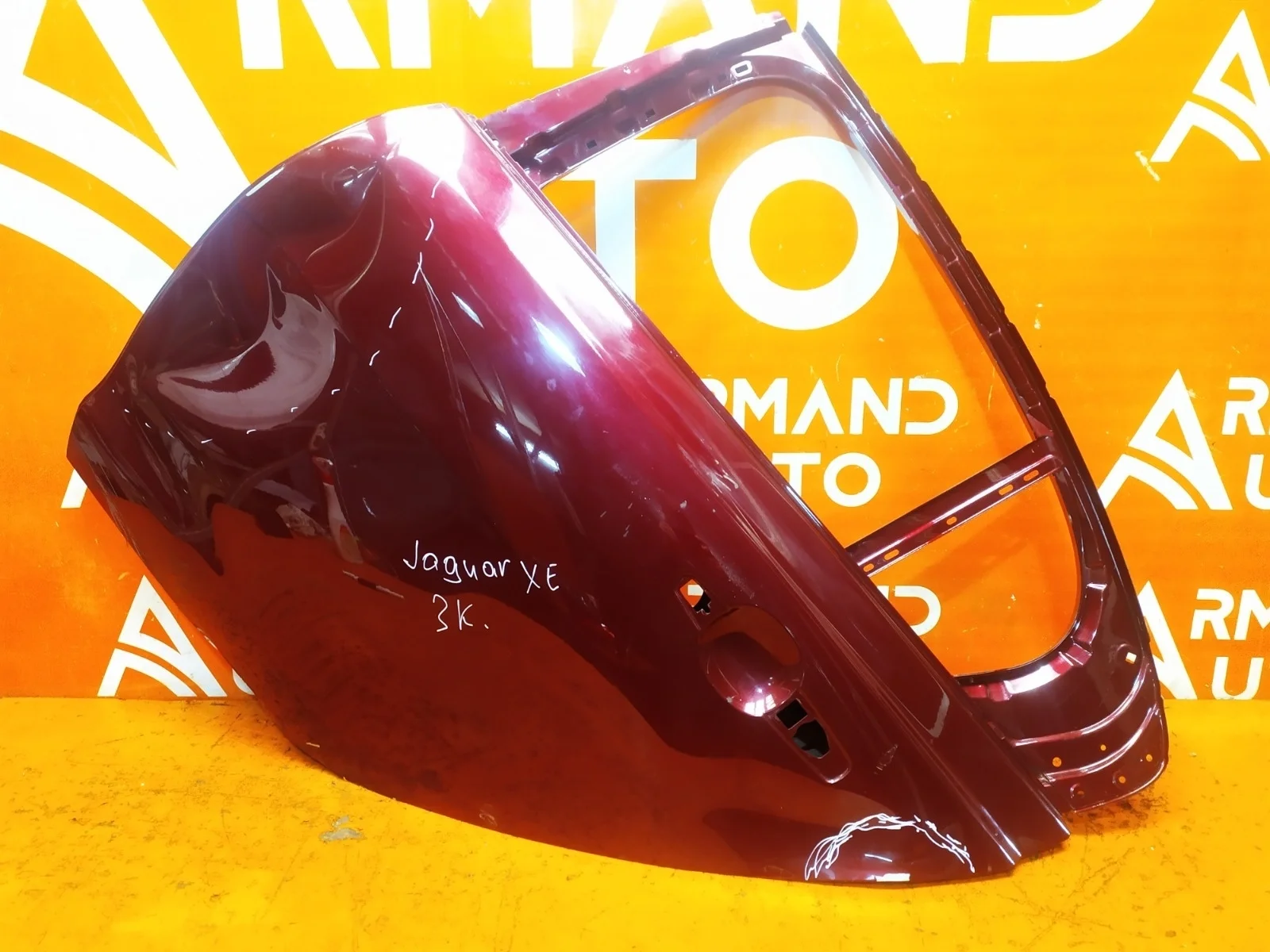 Дверь Jaguar XE 2015-нв