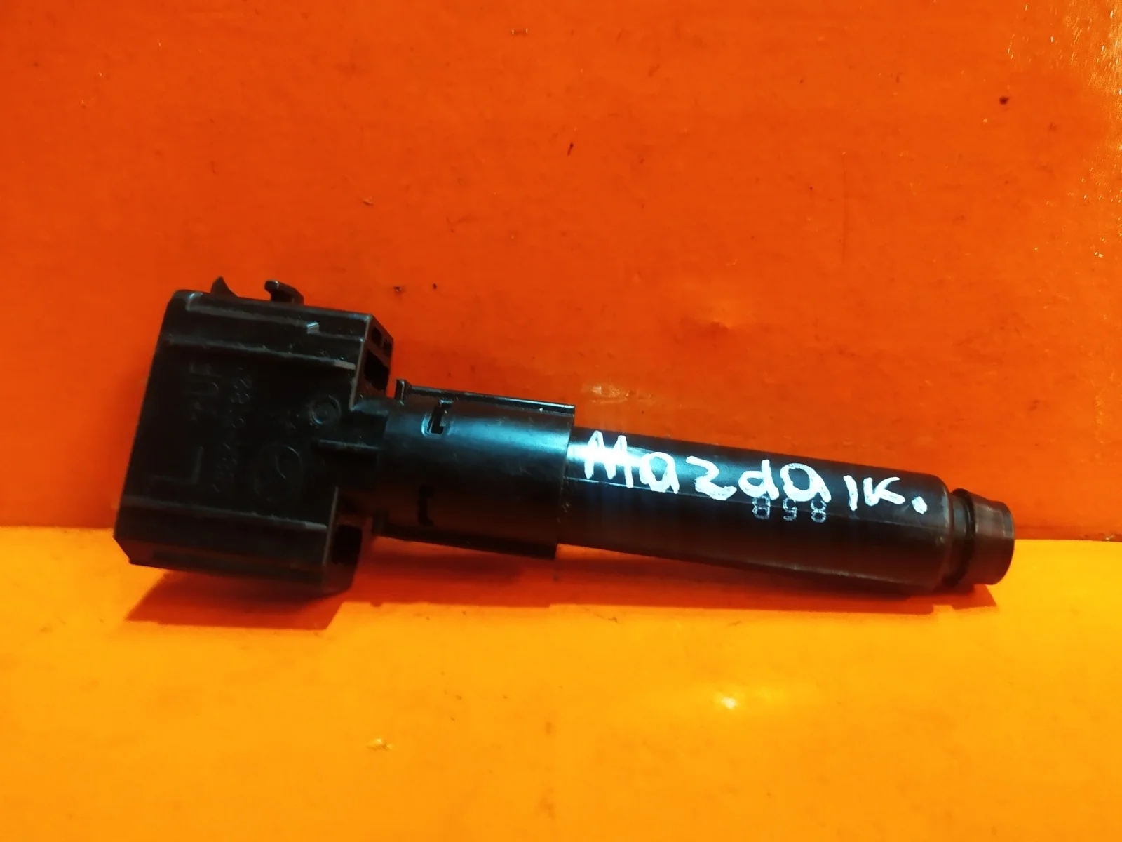Форсунка фароомывателя Mazda CX-5 2017-нв