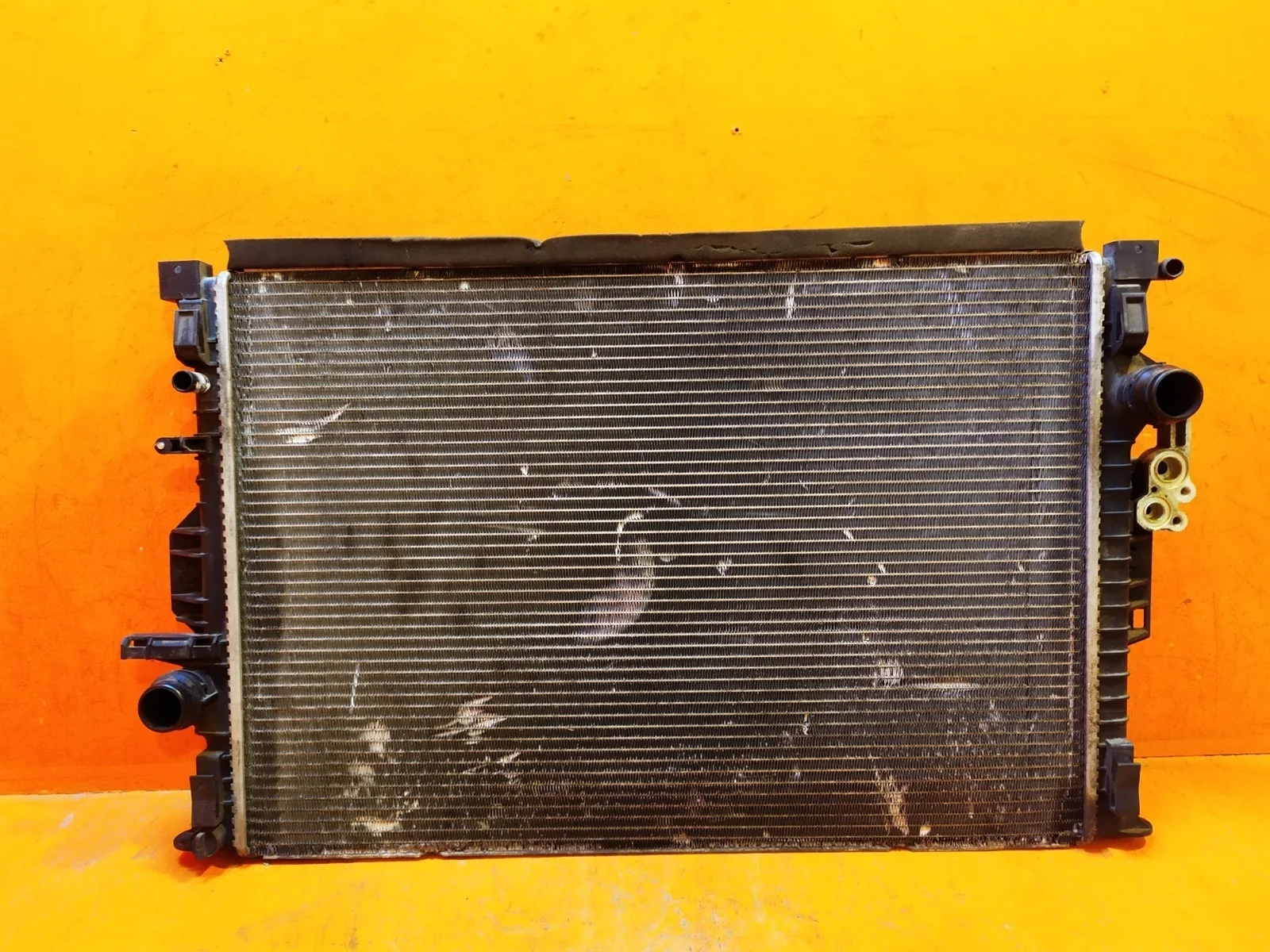 Радиатор двигателя (двс) Ford Mondeo 2006-2014