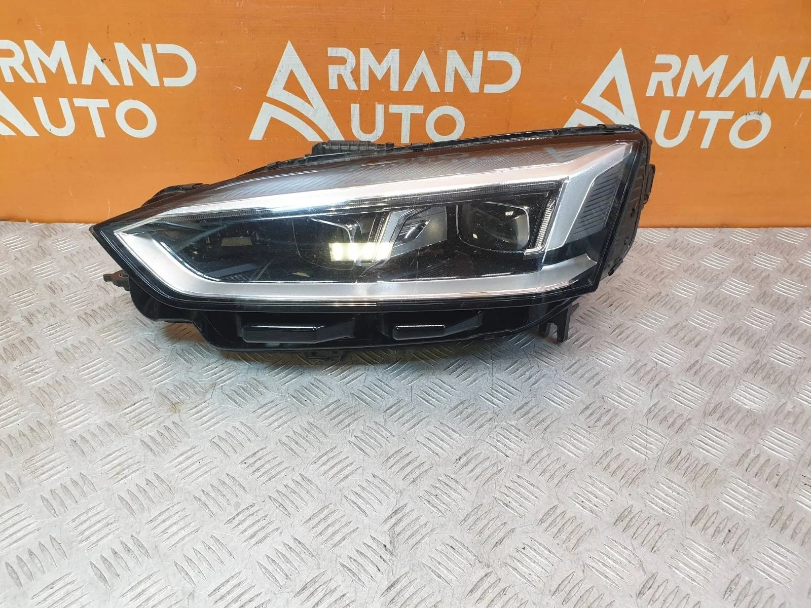 Фара Audi A5 2016-нв F5