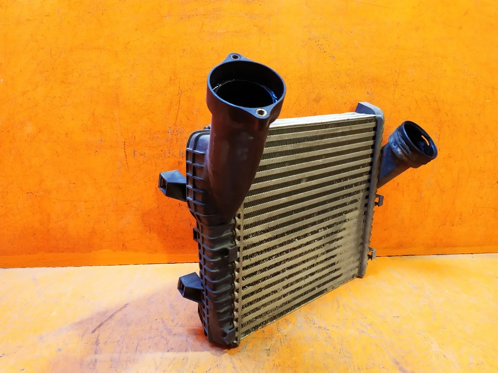 Интеркулер Volkswagen Touareg 2010-2018