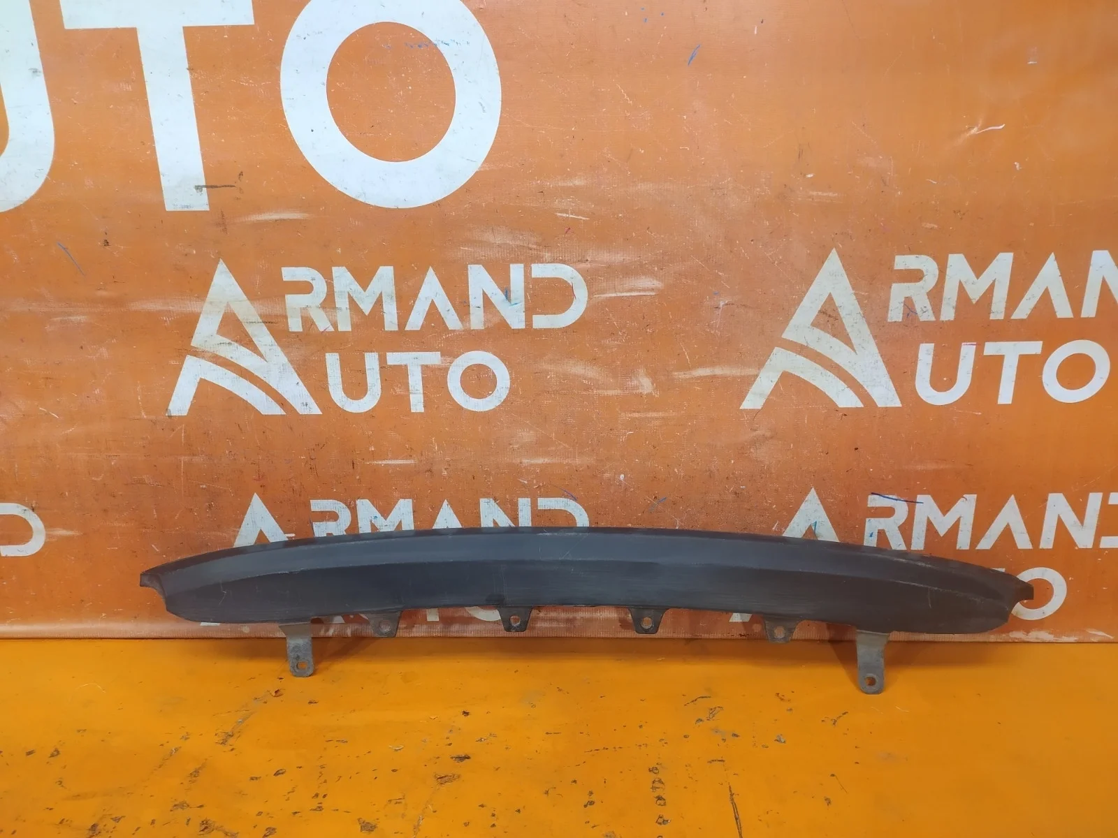 Накладка бампера Toyota Camry 2014-2017 XV50