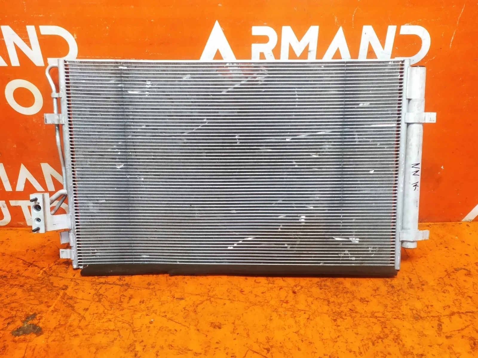 Радиатор кондиционера Kia Sorento 2009-2012 XM