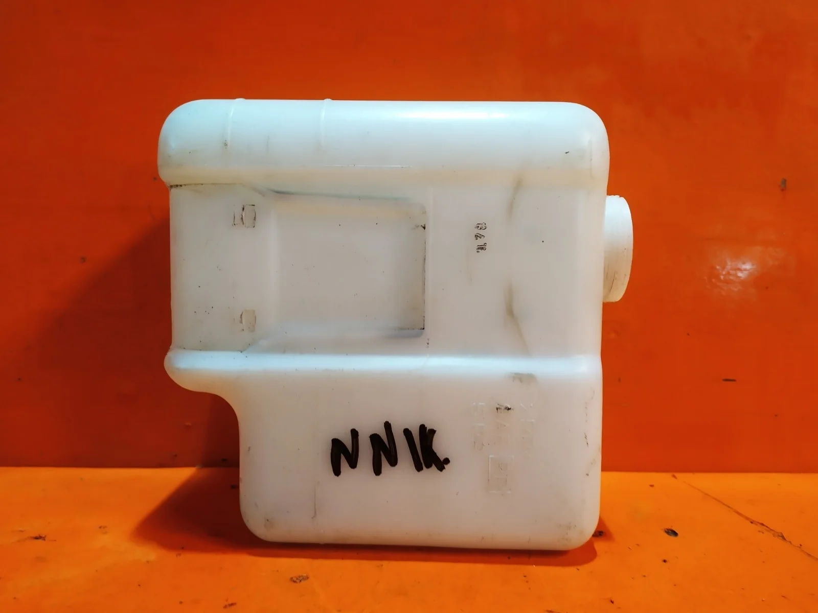 Бачок расширительный Mitsubishi Pajero 2006-нв 4