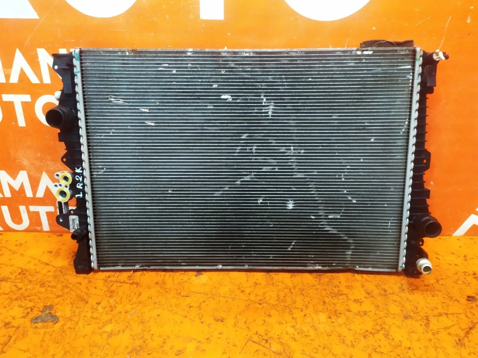 Радиатор двигателя (двс) Land Rover Range Evoque 2011-2018 L538