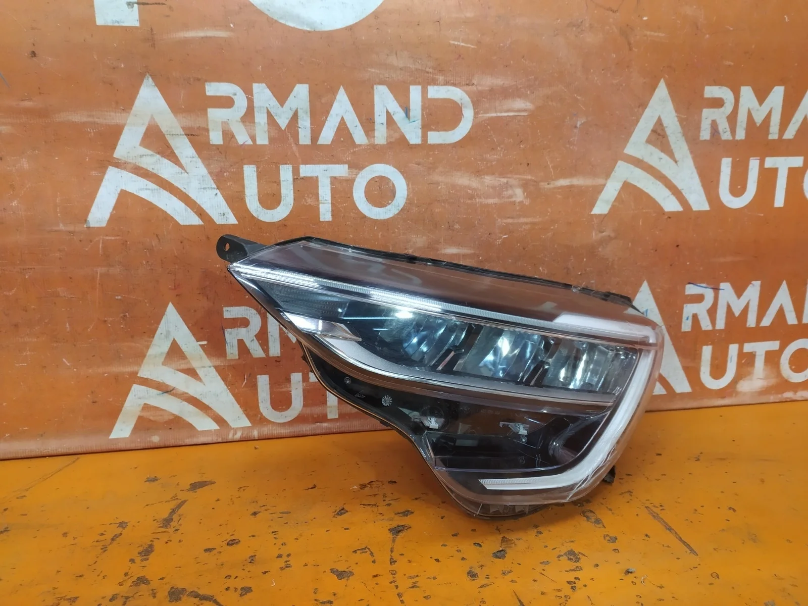 Фара Renault Arkana 2019-нв