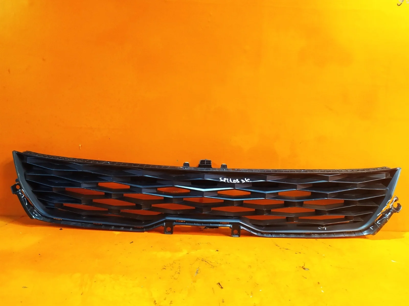 Решетка радиатора Kia Seltos 2019-нв