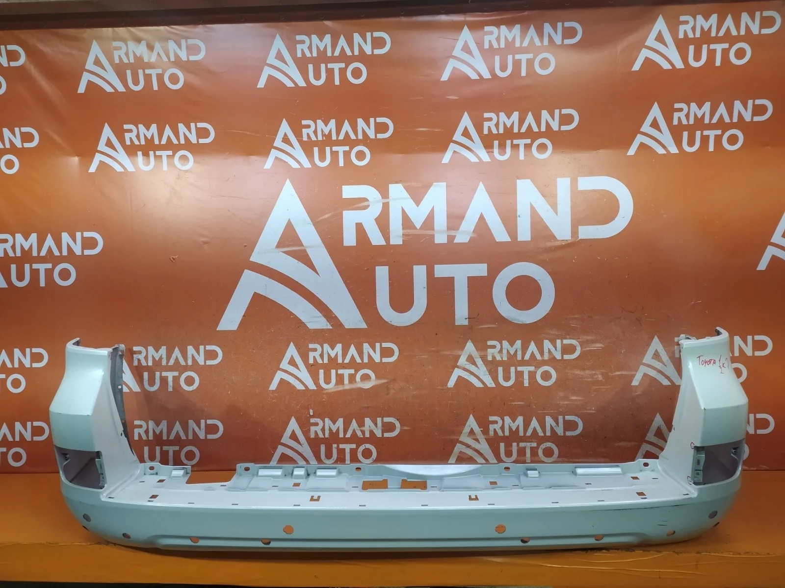 Бампер Toyota Land Cruiser 2015-2021 200