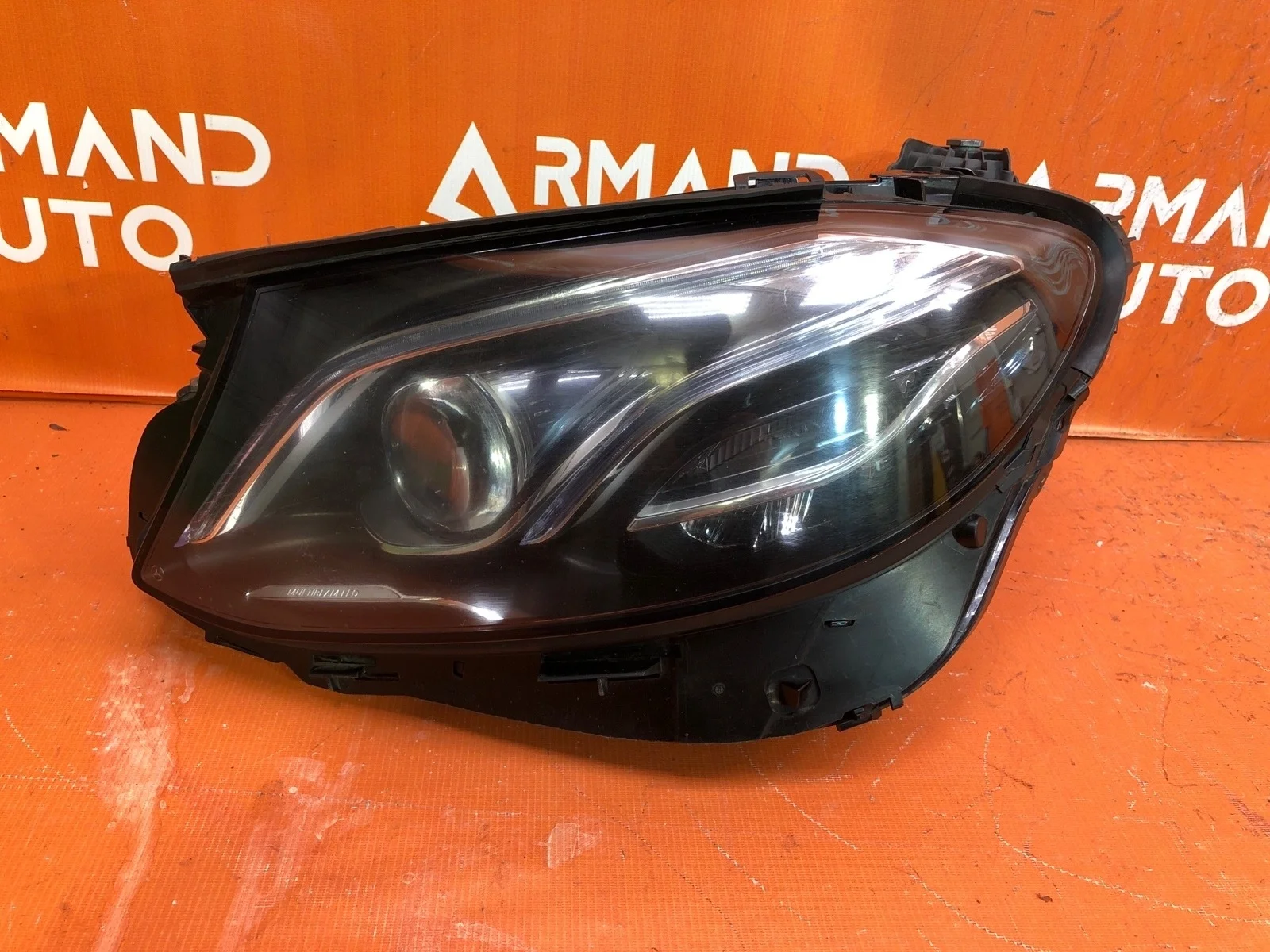 Фара Mercedes -Class 2016-2020 W213, S213