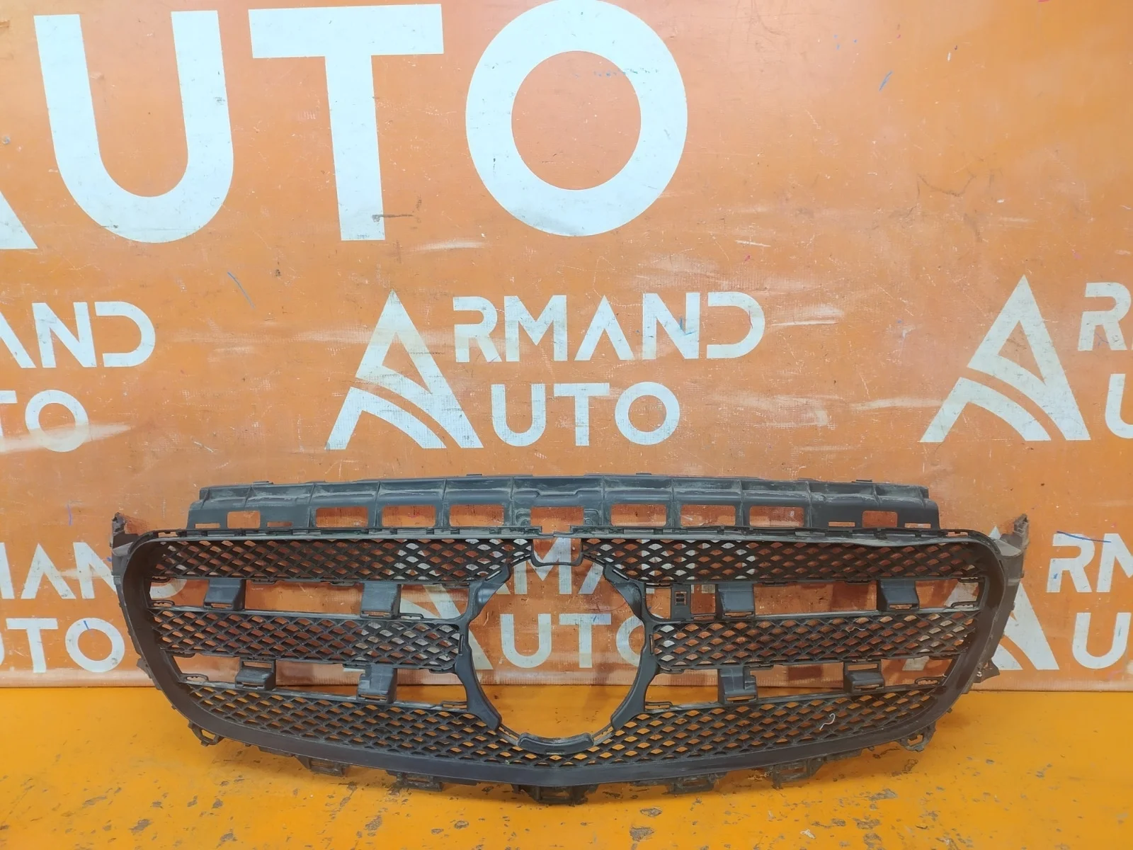 Решетка радиатора Mercedes -Class 2016-нв W213, S213