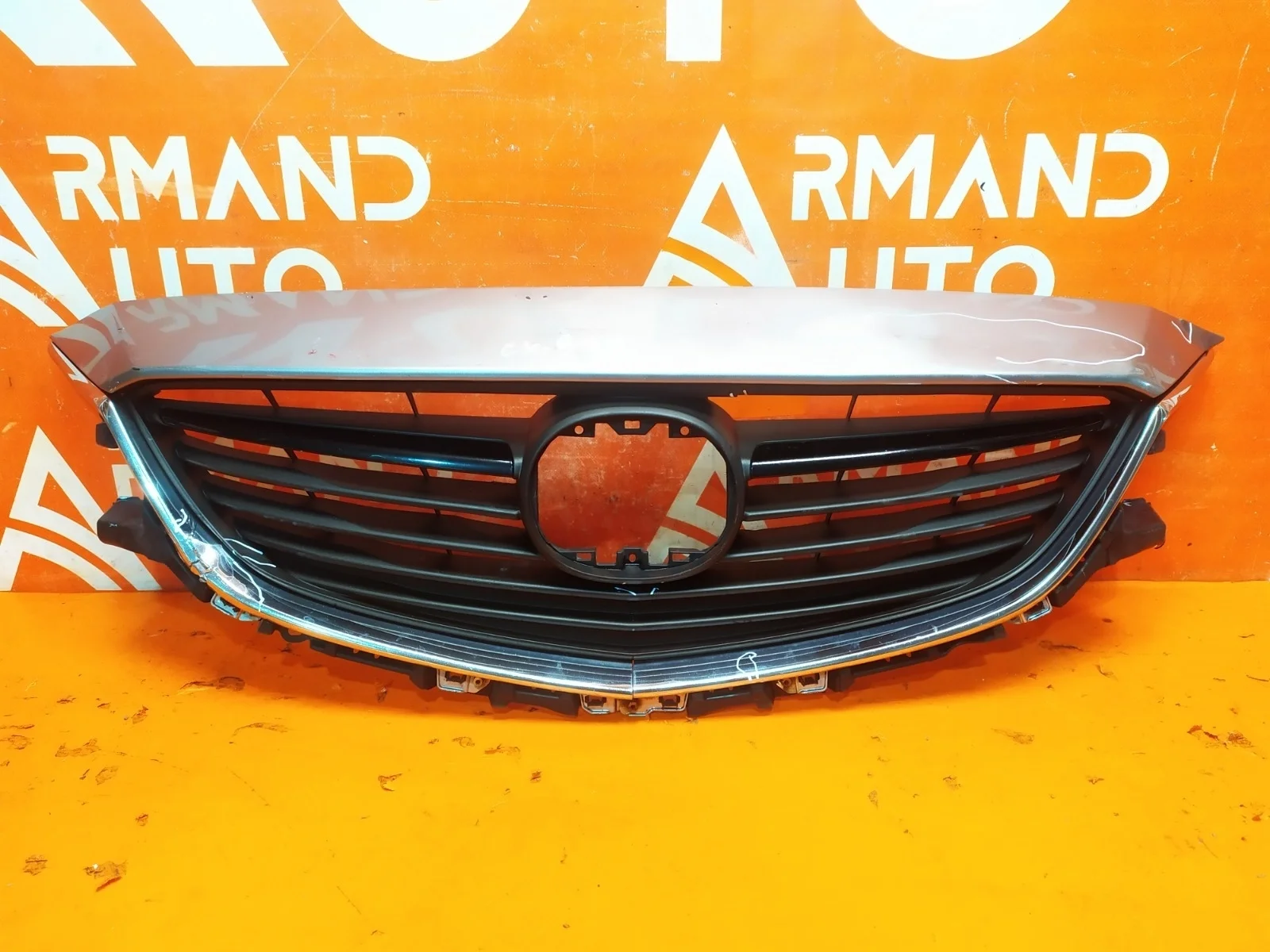 Решетка радиатора Mazda 6 2012-2018 3 GJ