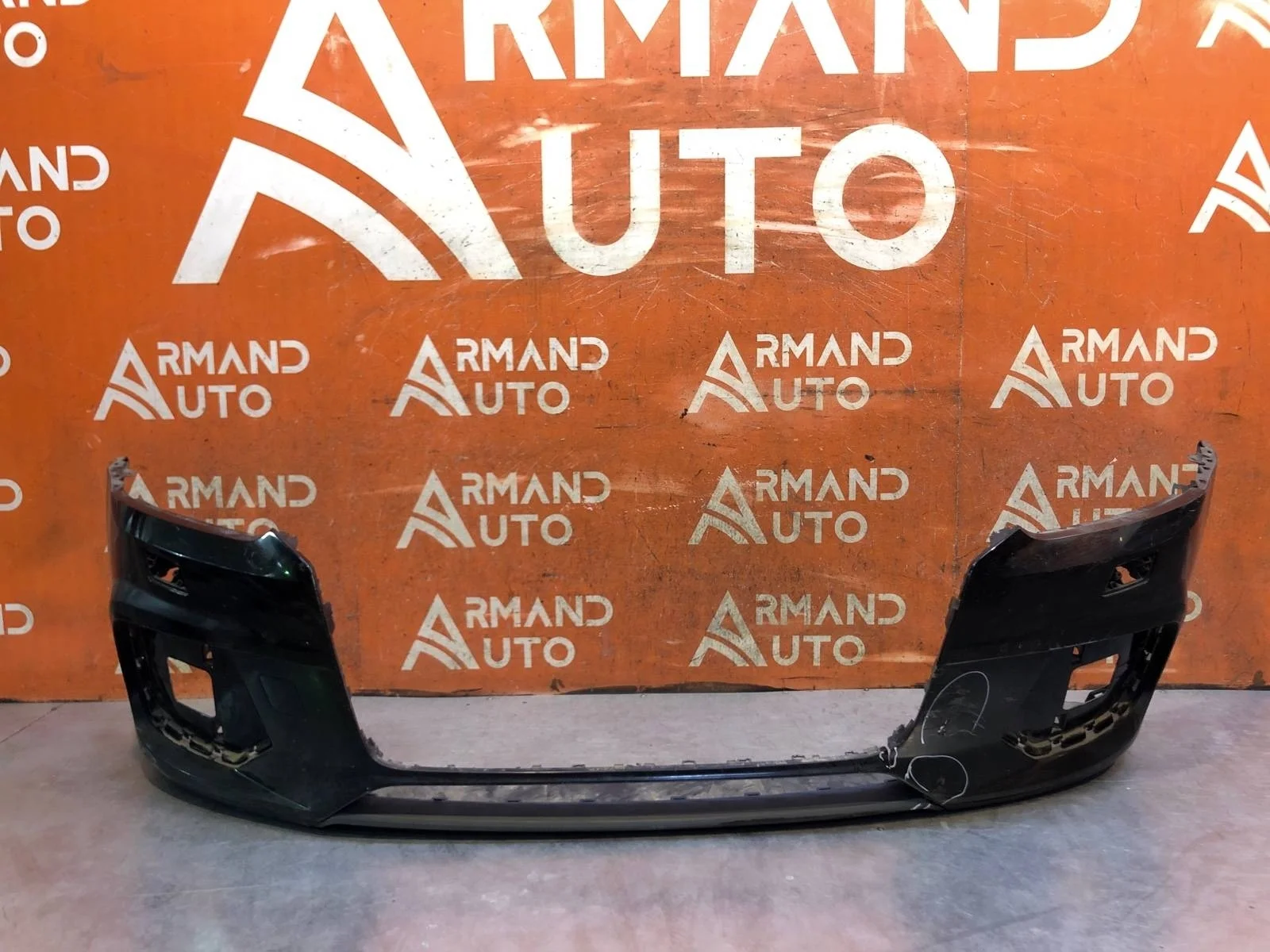 Бампер Audi Q3 2014-2018 8U