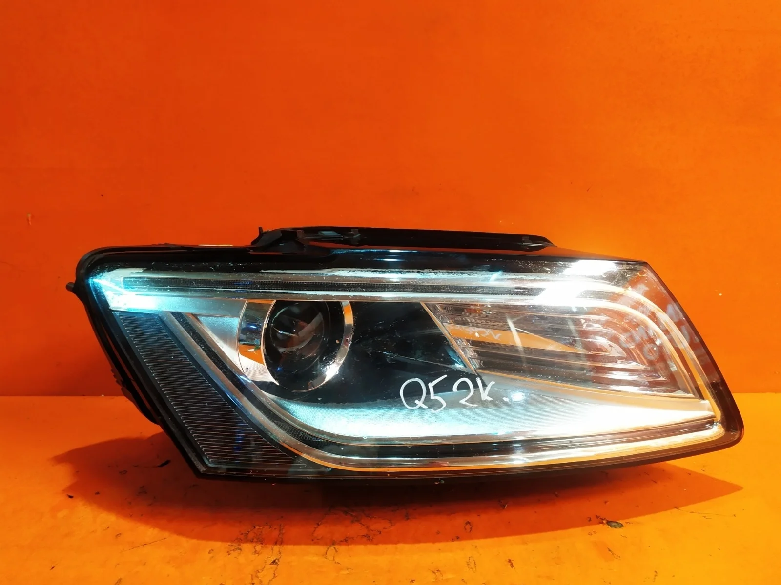 Фара Audi Q5 2012-2017 8R
