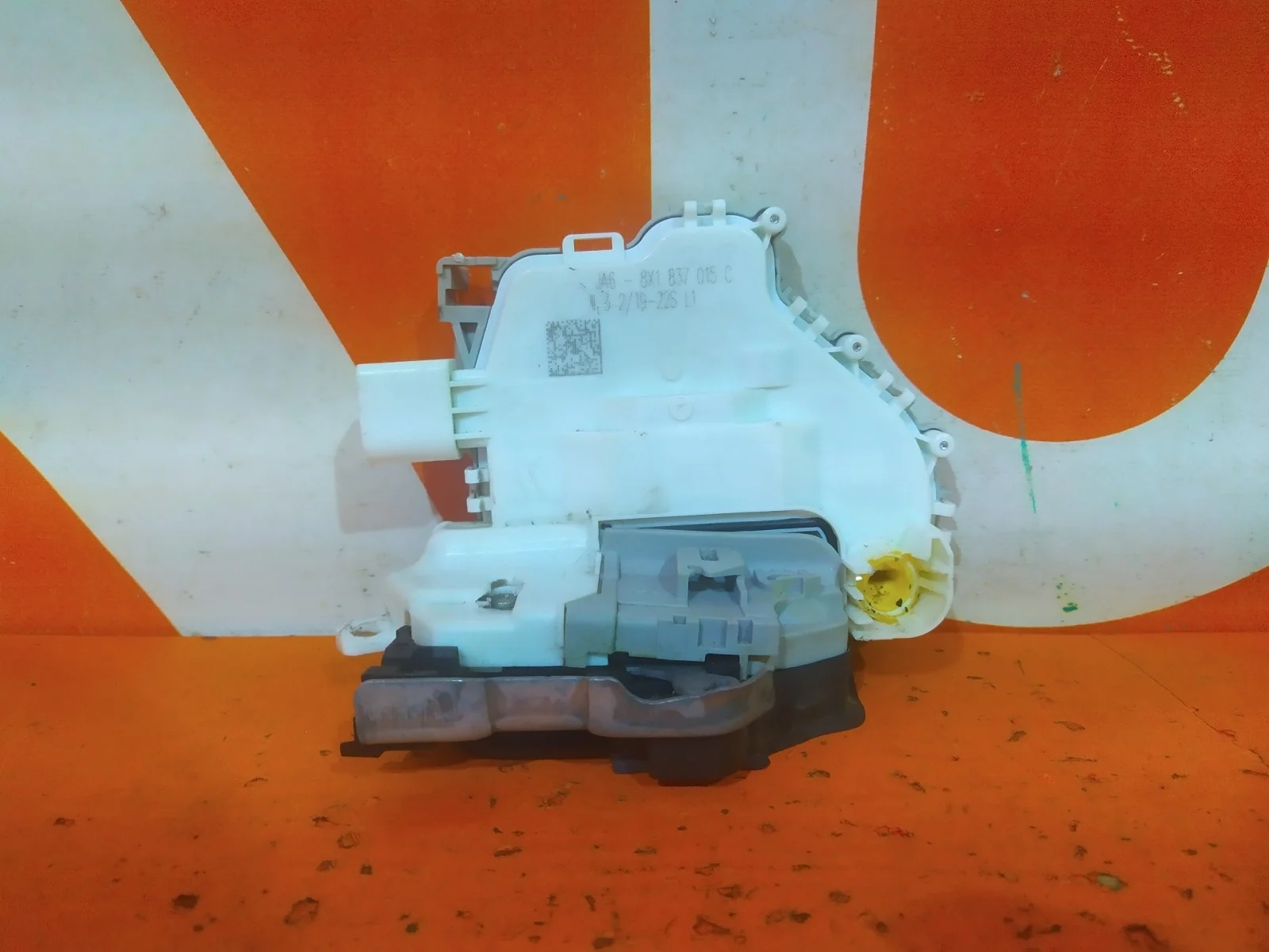 Замок двери Audi A5 2016-нв F5