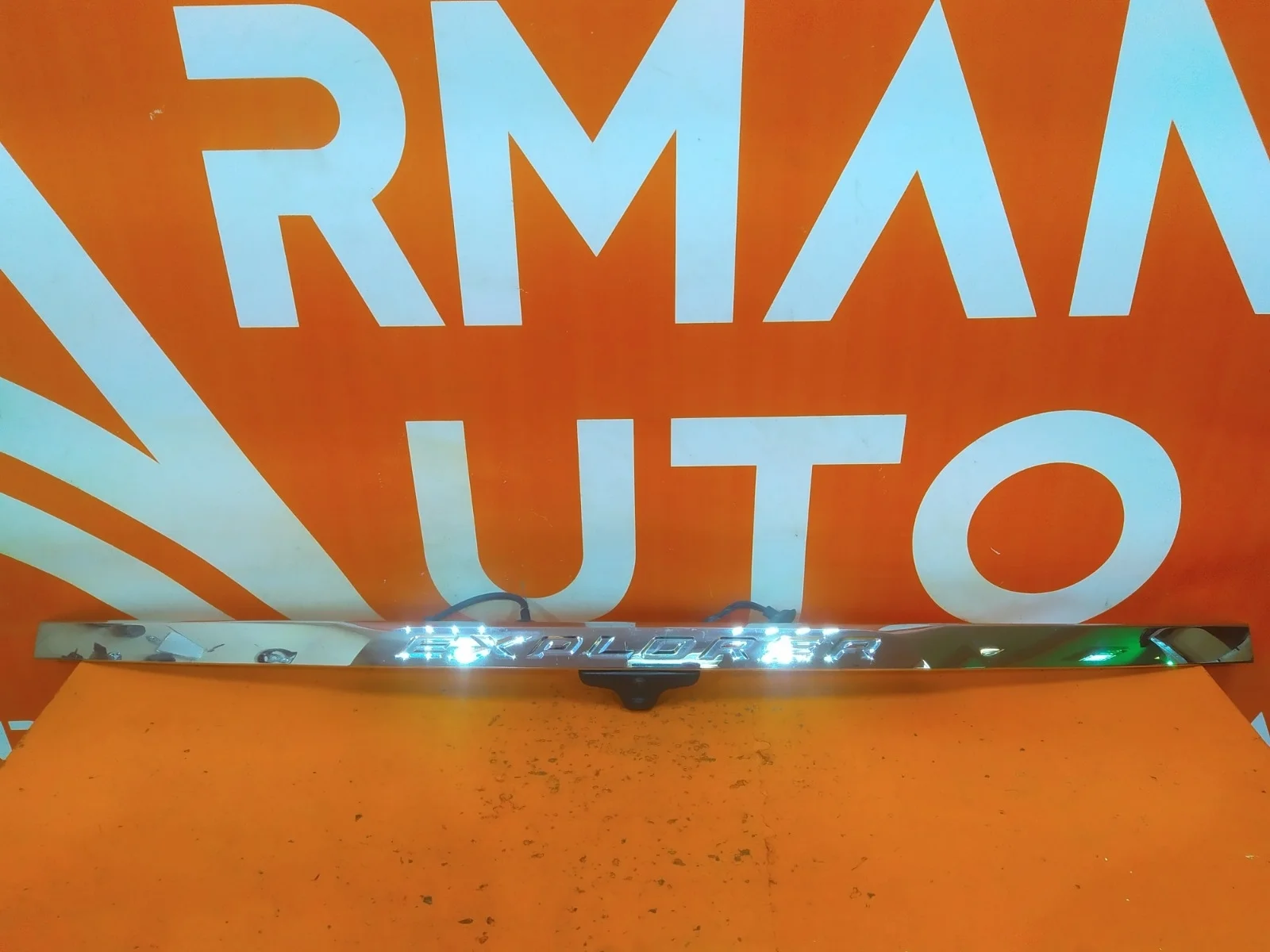 Молдинг двери багажника Ford Explorer 2015-2019 U502