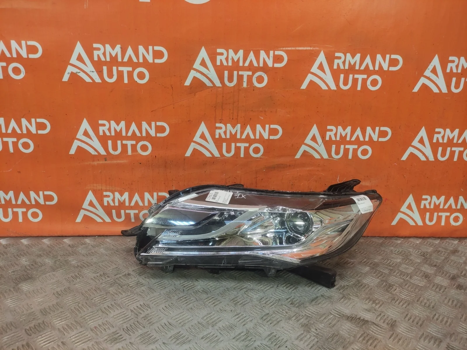 Фара Mitsubishi Pajero Sport 2015-2021 3