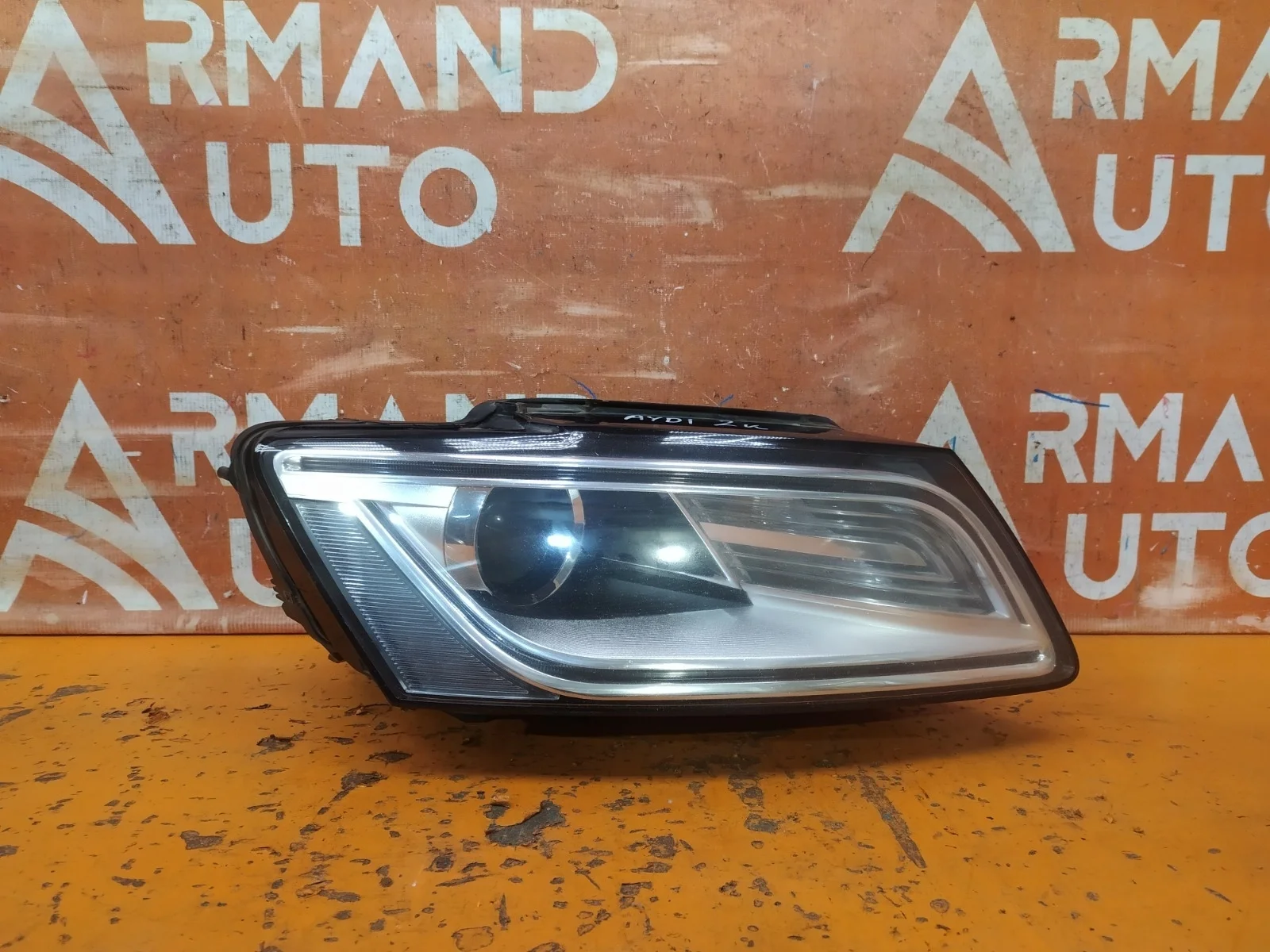 Фара Audi Q5 2012-2017 8R