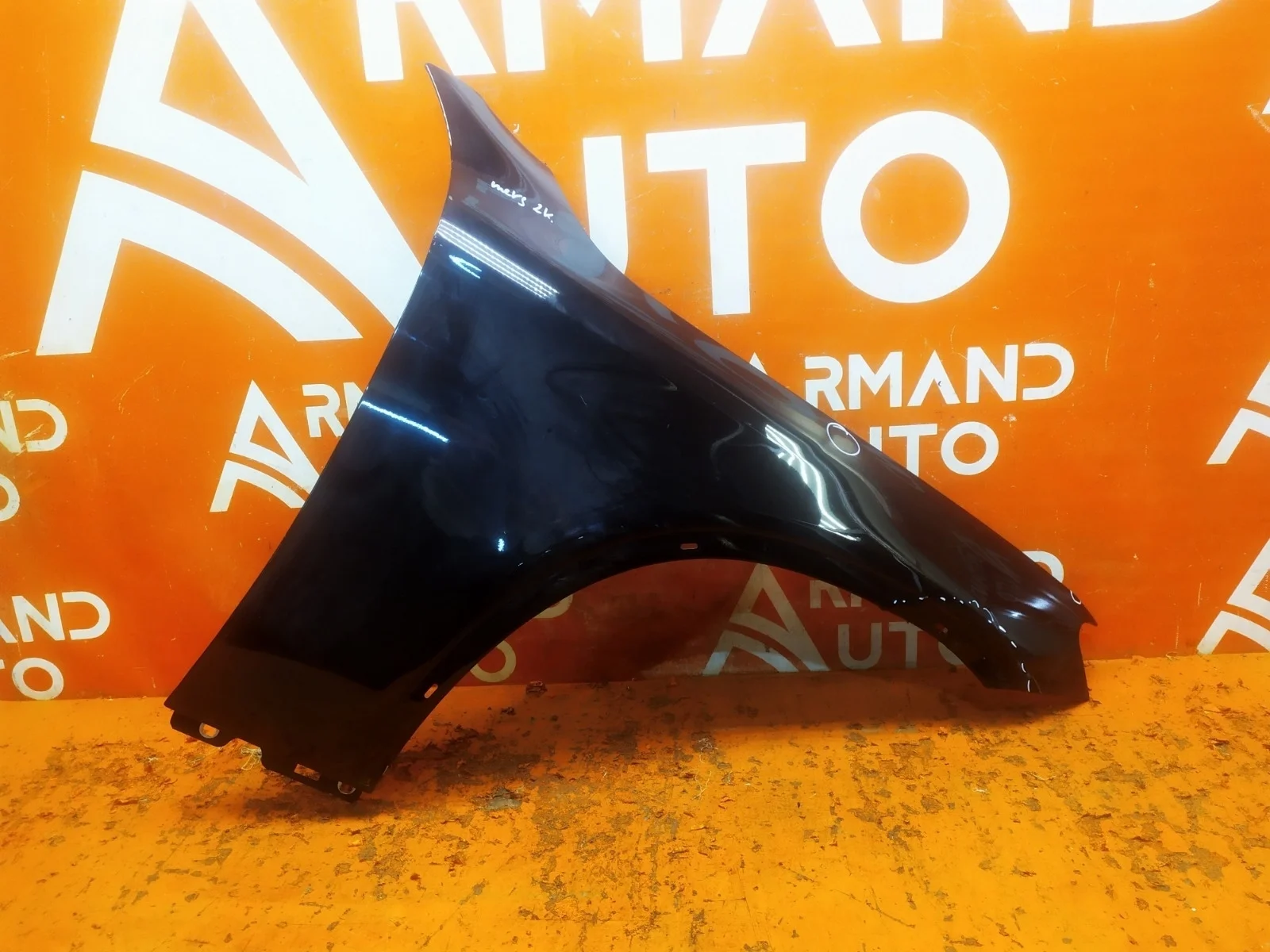 Крыло Mercedes GLC-Class 2015-нв X253