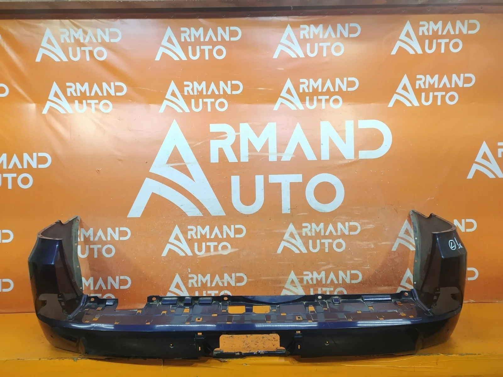 Бампер Lexus LX 2015-2023 URJ200