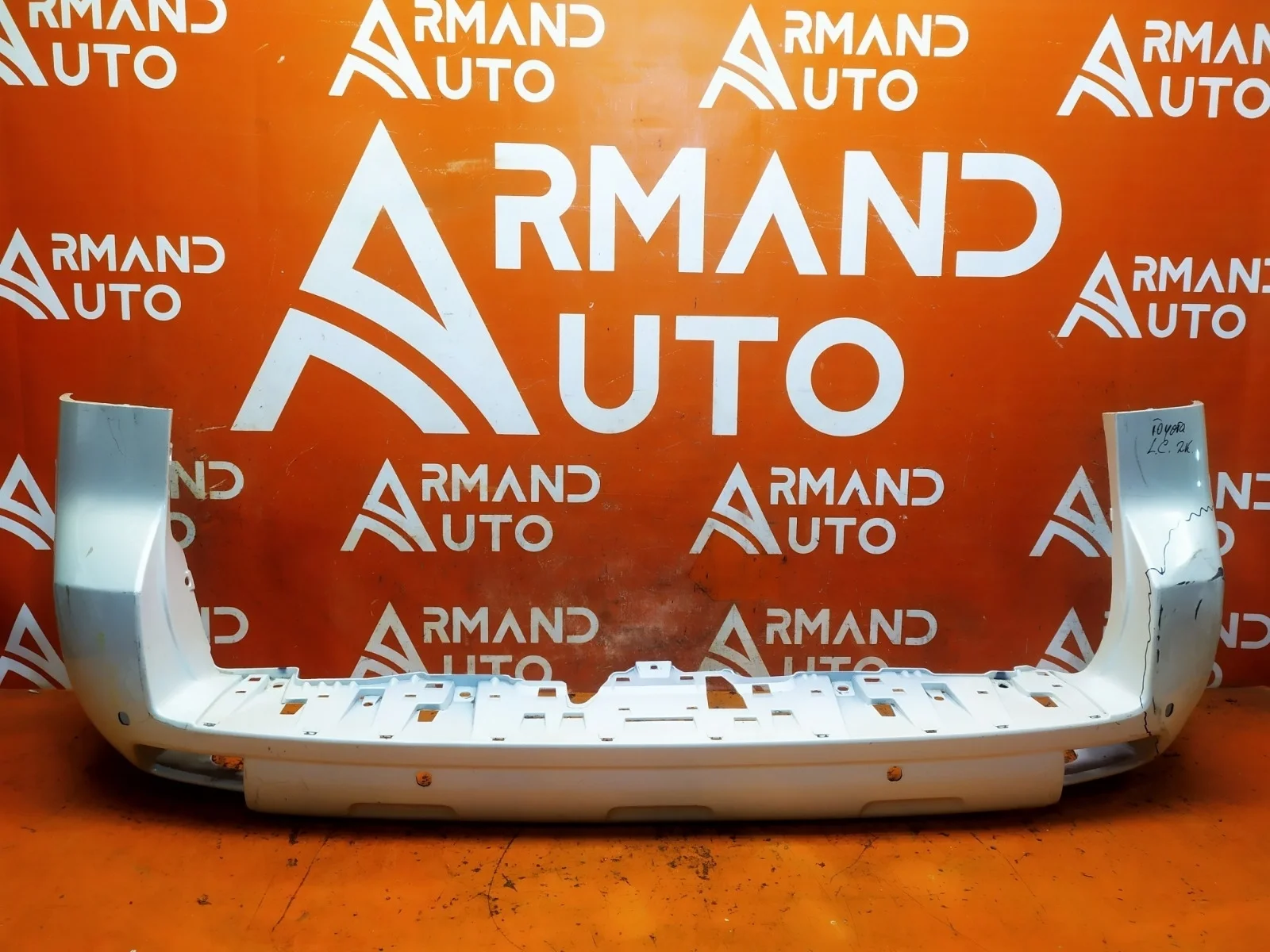 Бампер Toyota Land Cruiser Prado 2009-2017 150