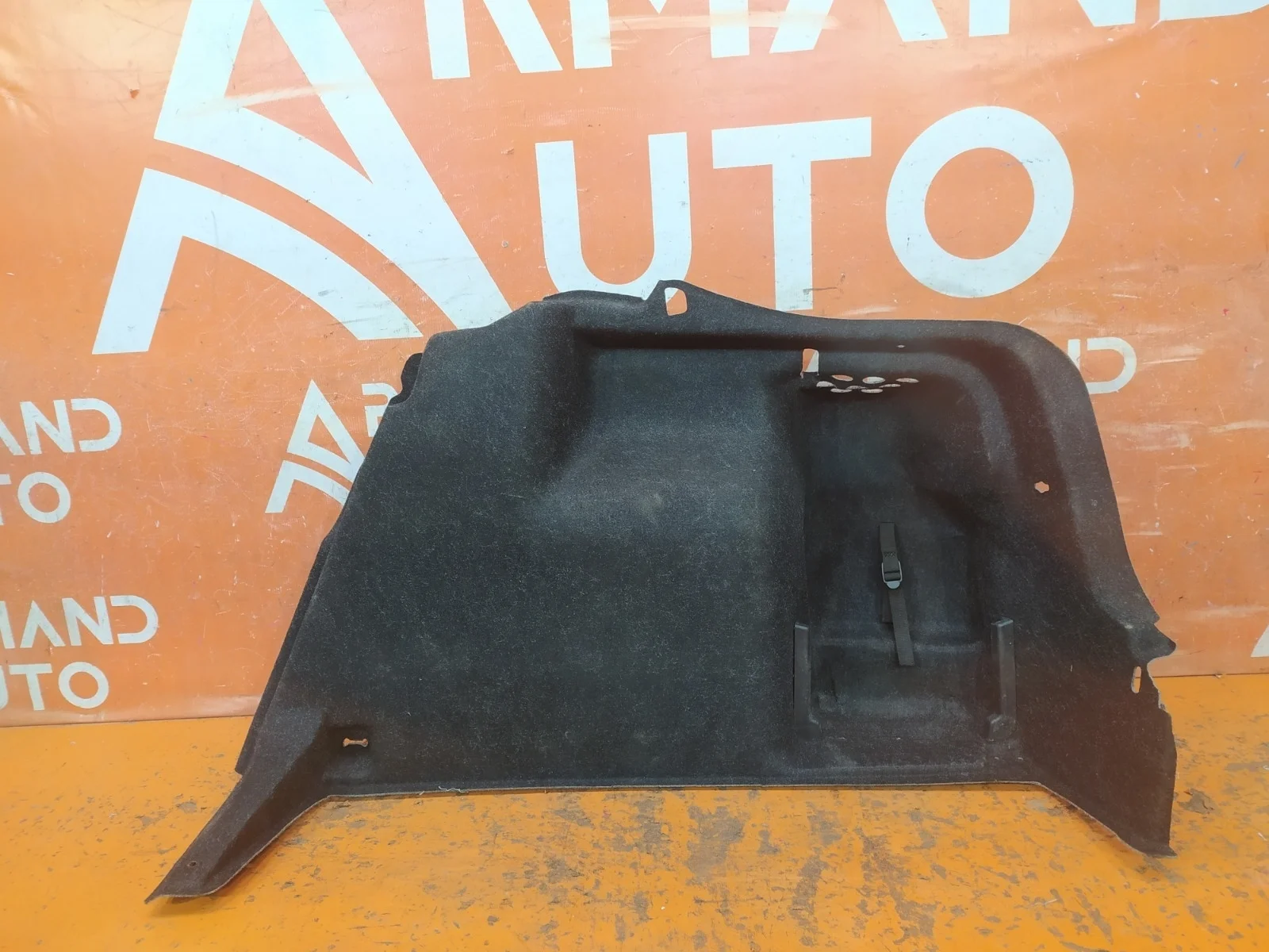 Обшивка багажника Skoda Rapid 2014-2020