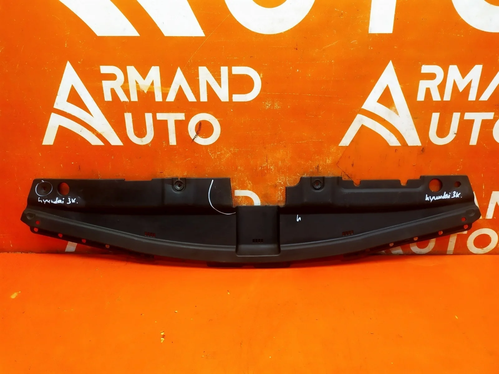 Кожух замка капота Hyundai Solaris 2014-2017