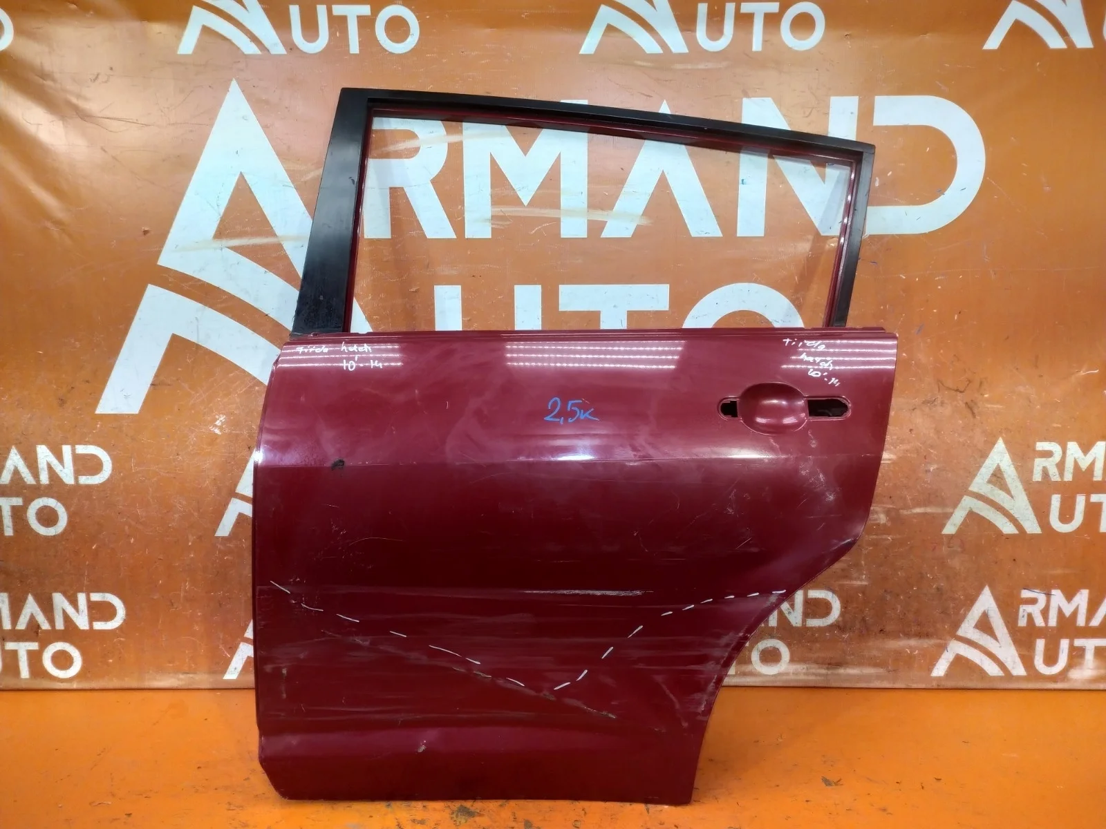 Дверь Nissan Tiida 2004-2013 C11