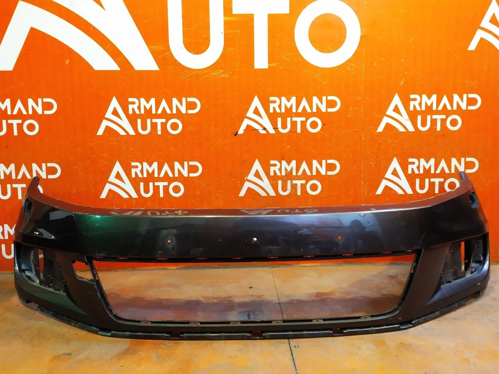 Бампер Volkswagen Tiguan 2011-2016