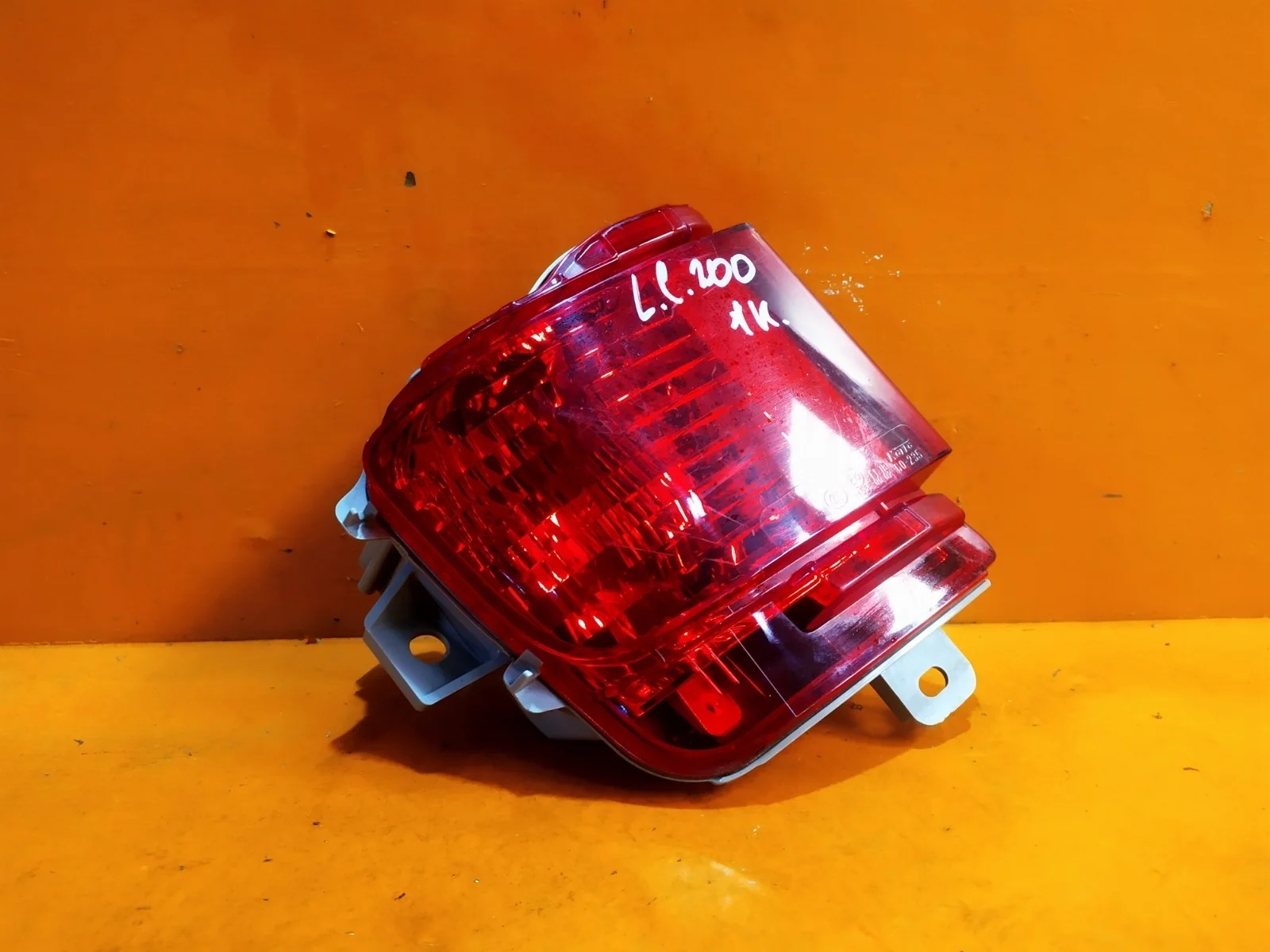 Фонарь противотуманный Toyota Land Cruiser 2015-2021 200