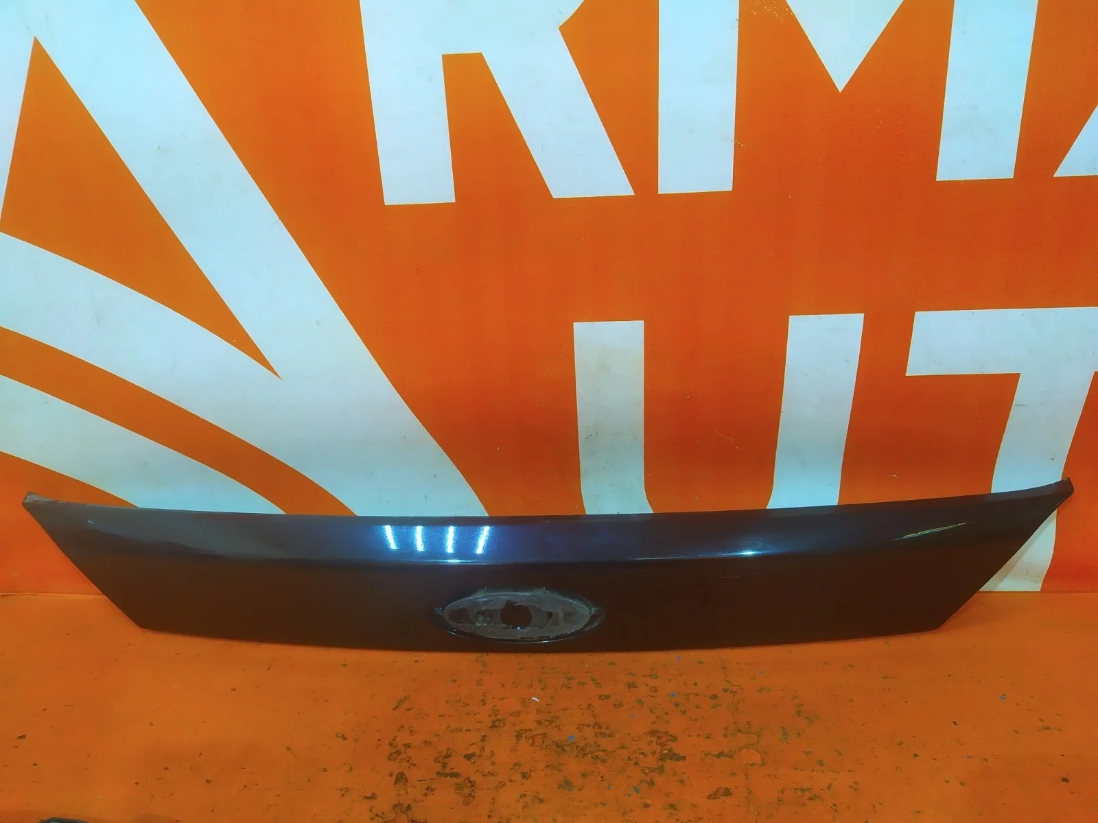 Накладка двери багажника Ford C-Max 2010-2015