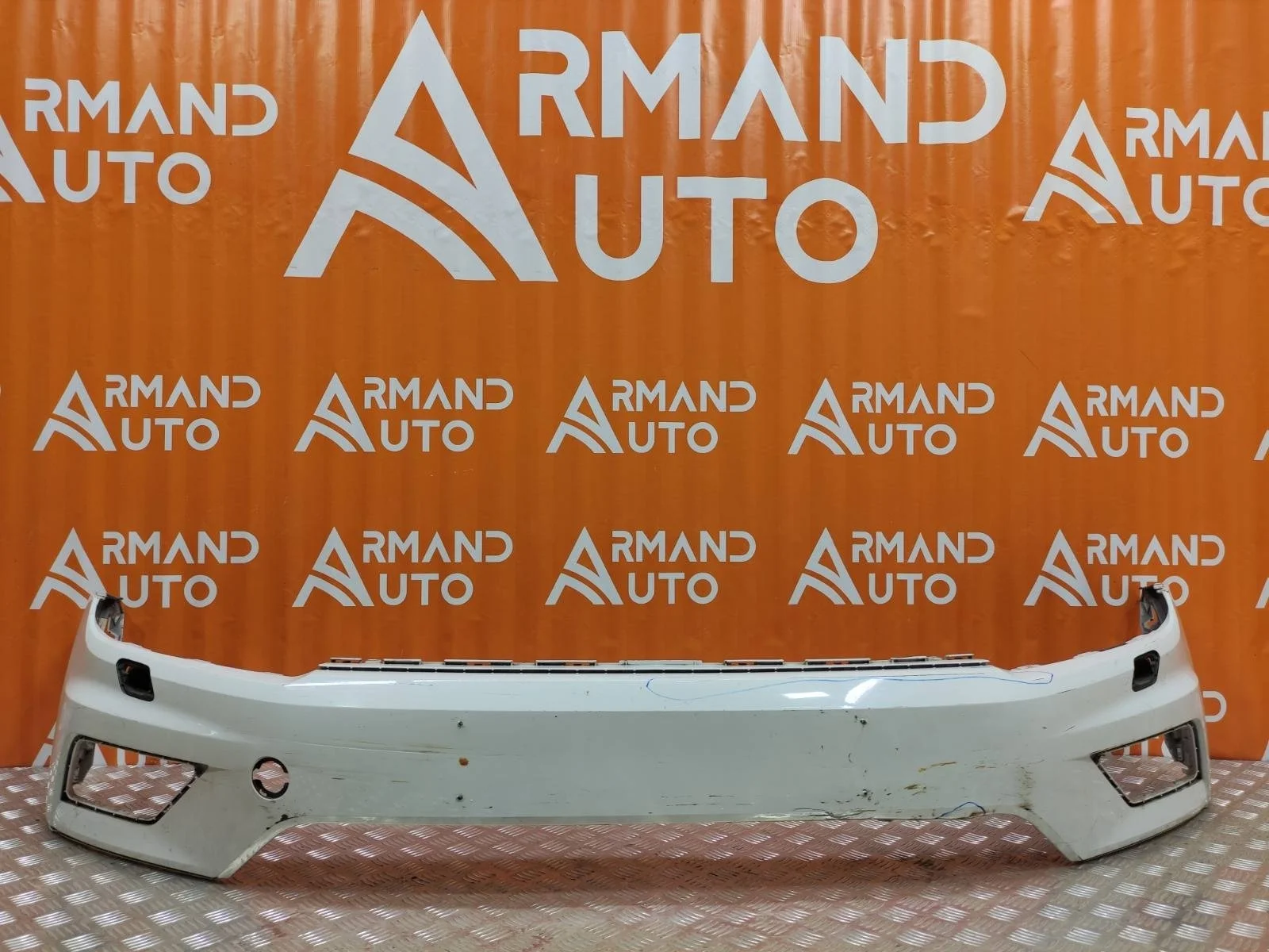 Бампер Volkswagen Tiguan 2016-2020