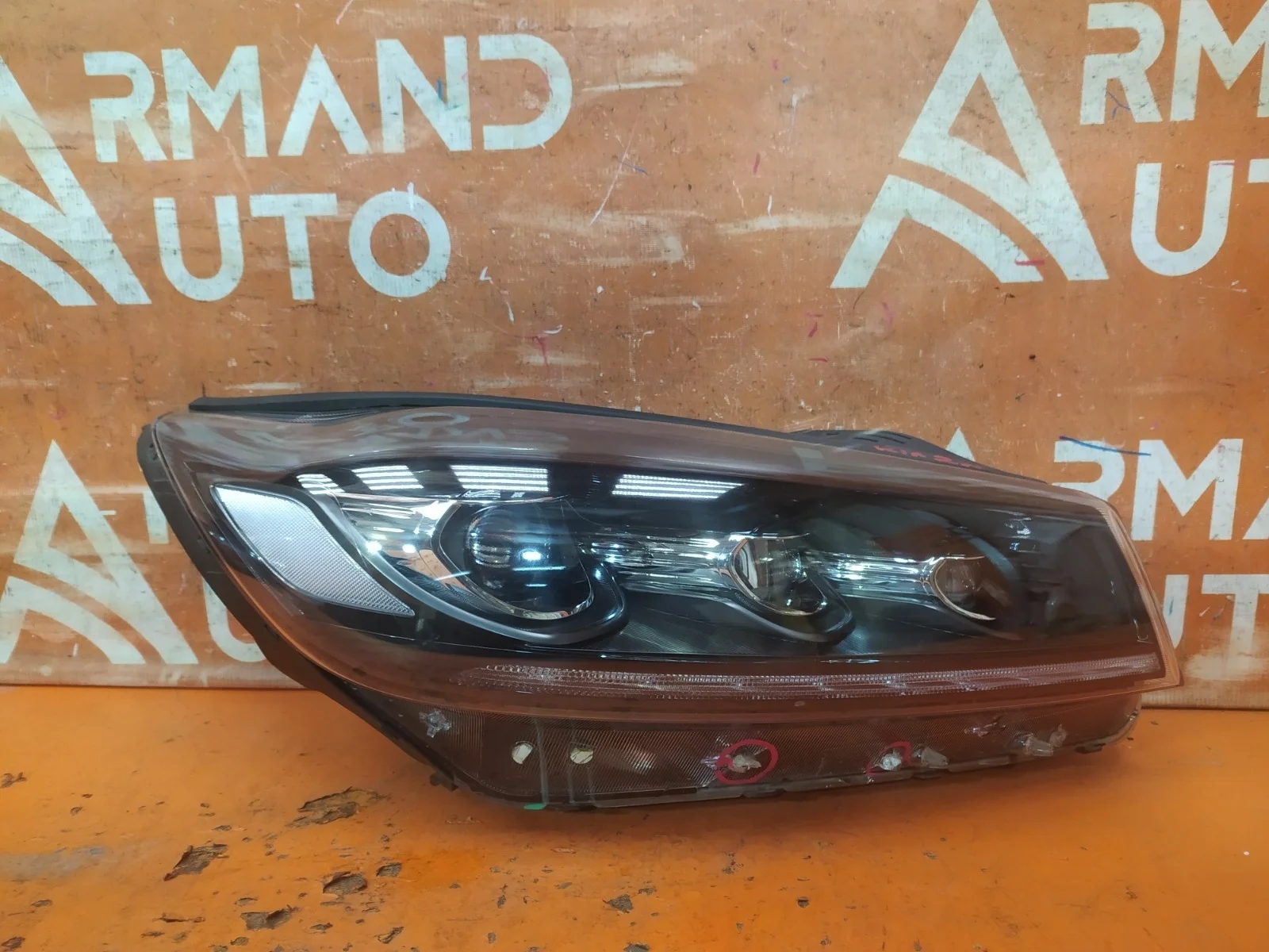 Фара Kia Sorento 2017-2020 3 Prime UM