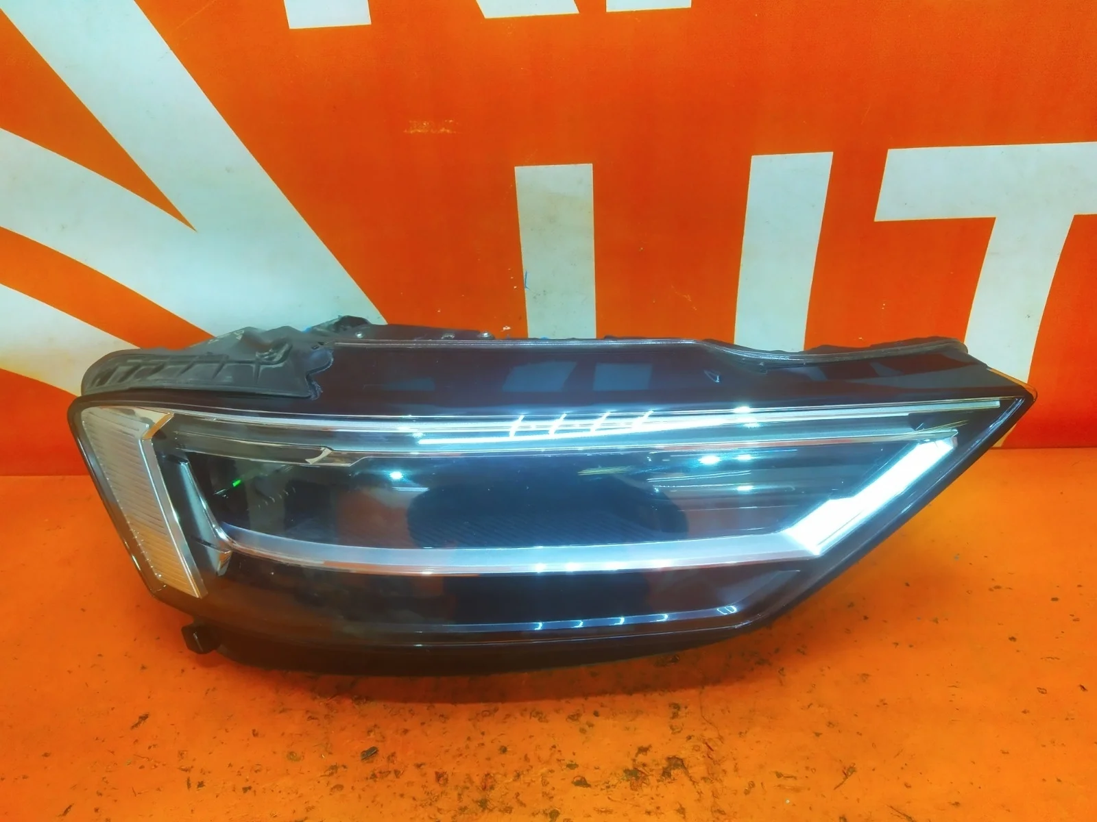 Фара Audi A8 2017-нв 4 D5