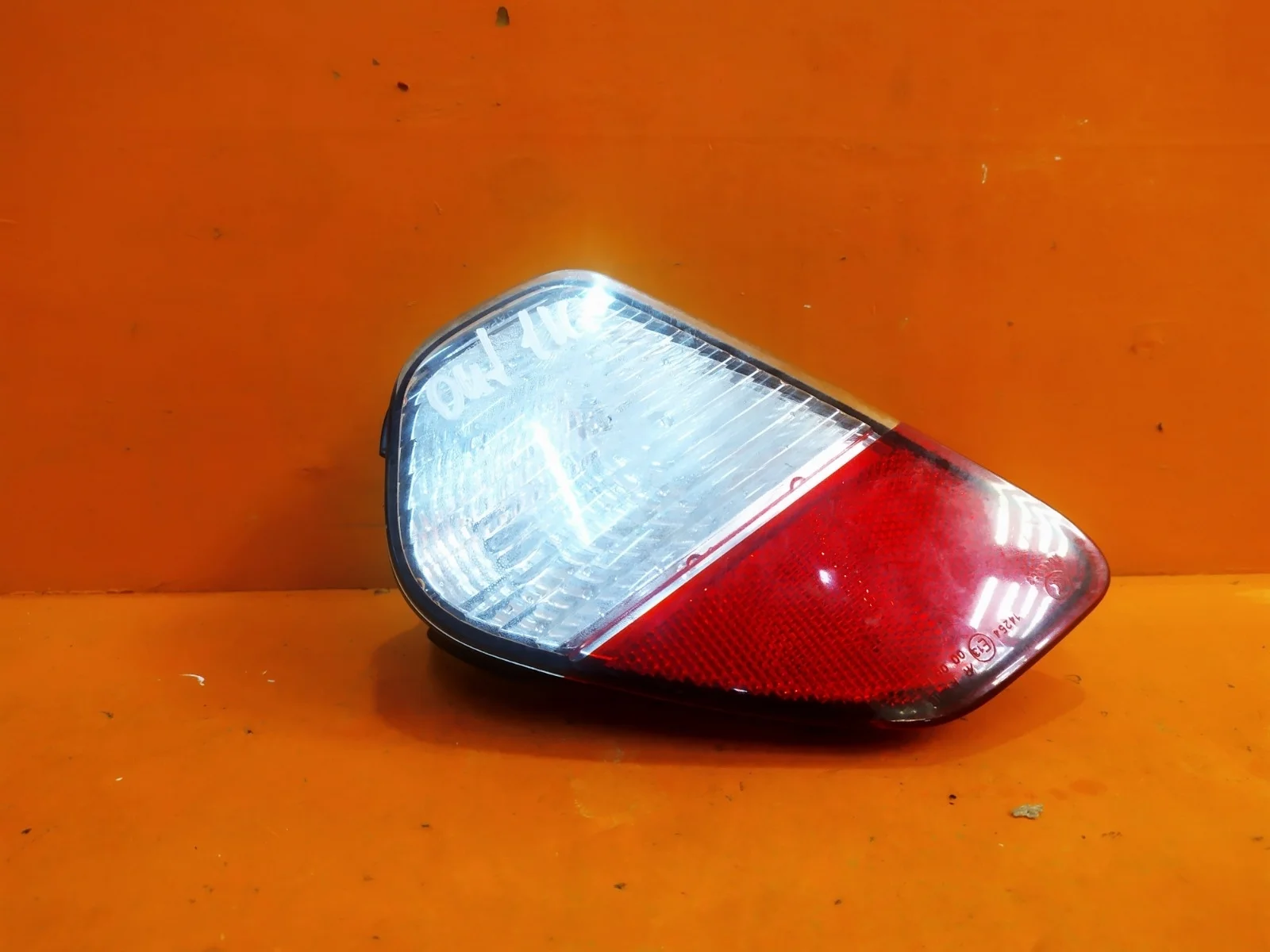 Фонарь противотуманный Mitsubishi Outlander 2015-нв 3