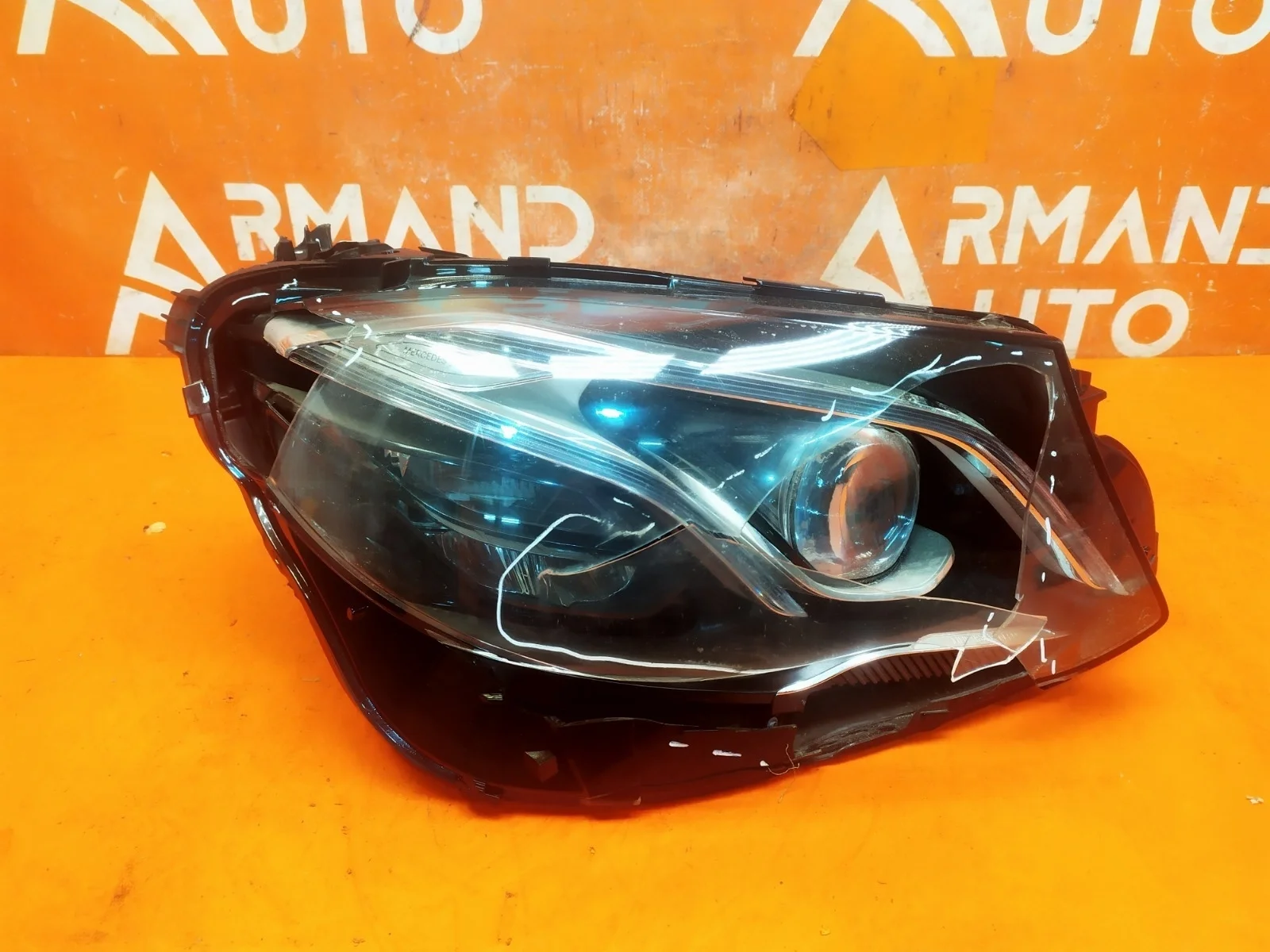 Фара Mercedes -Class 2016-2020 W213, S213, C238