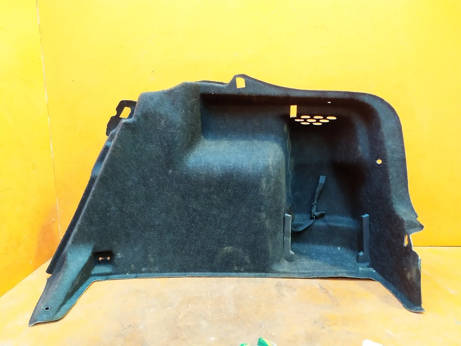 Обшивка багажника Skoda Rapid 2014-2020