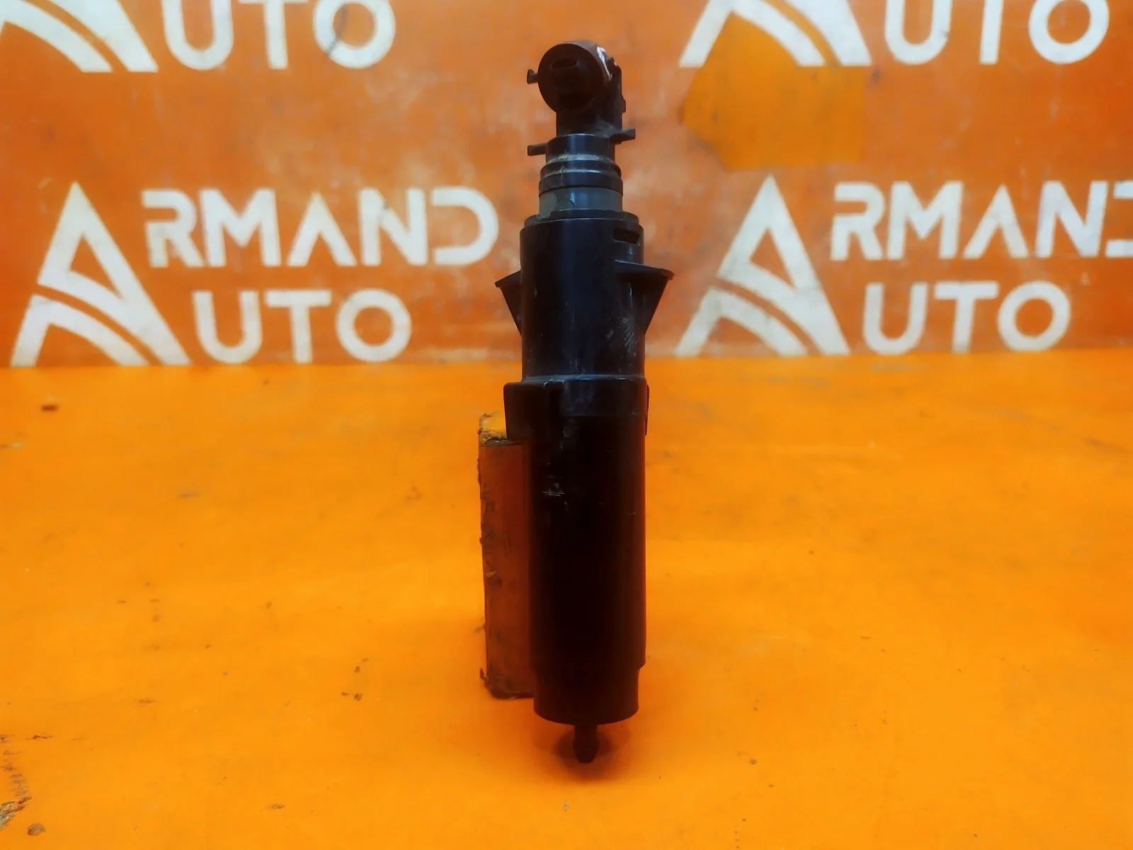 Форсунка фароомывателя BMW X5 2013-2018 F15