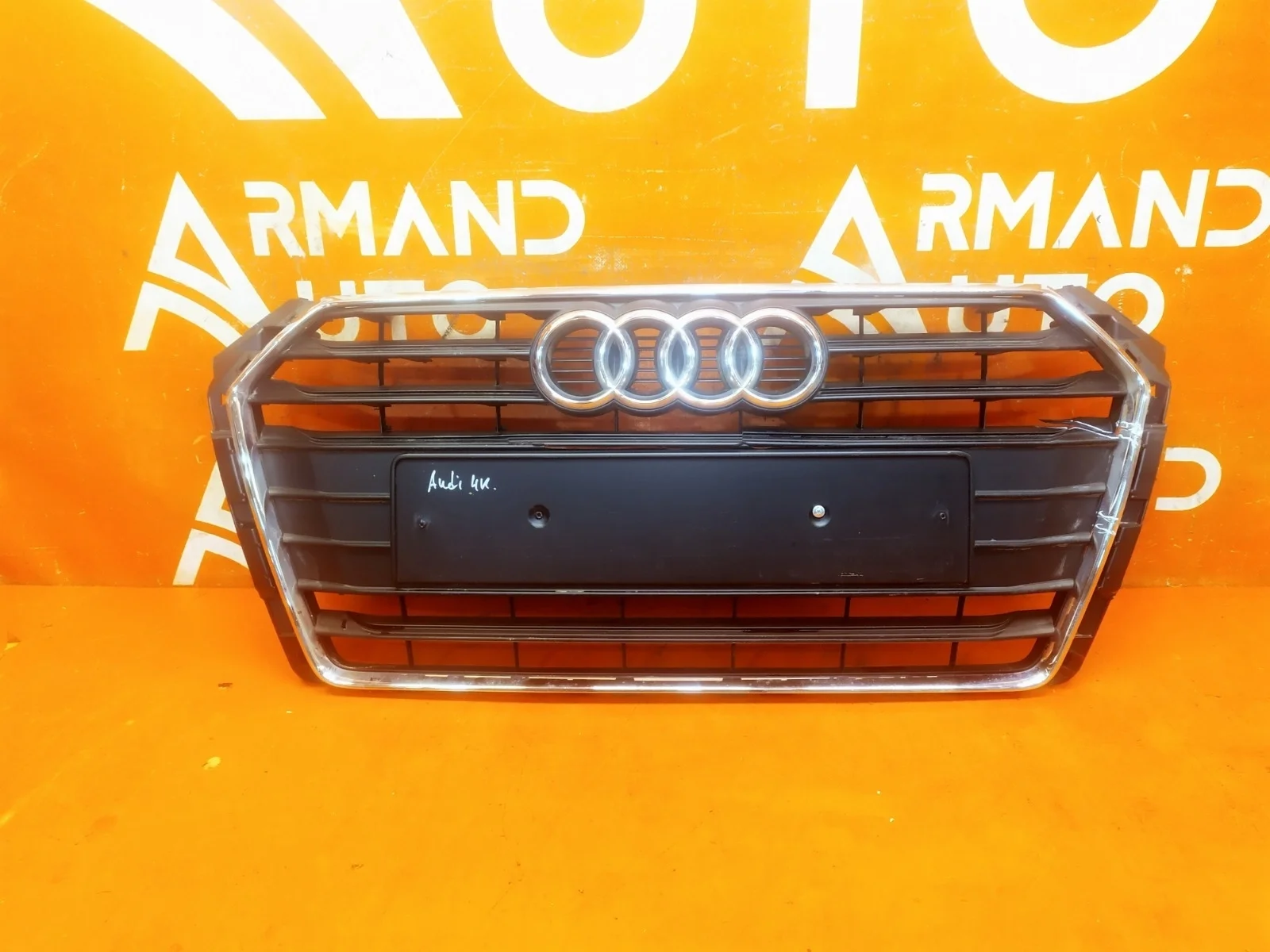 Решетка радиатора Audi A4 2015-2020 B9