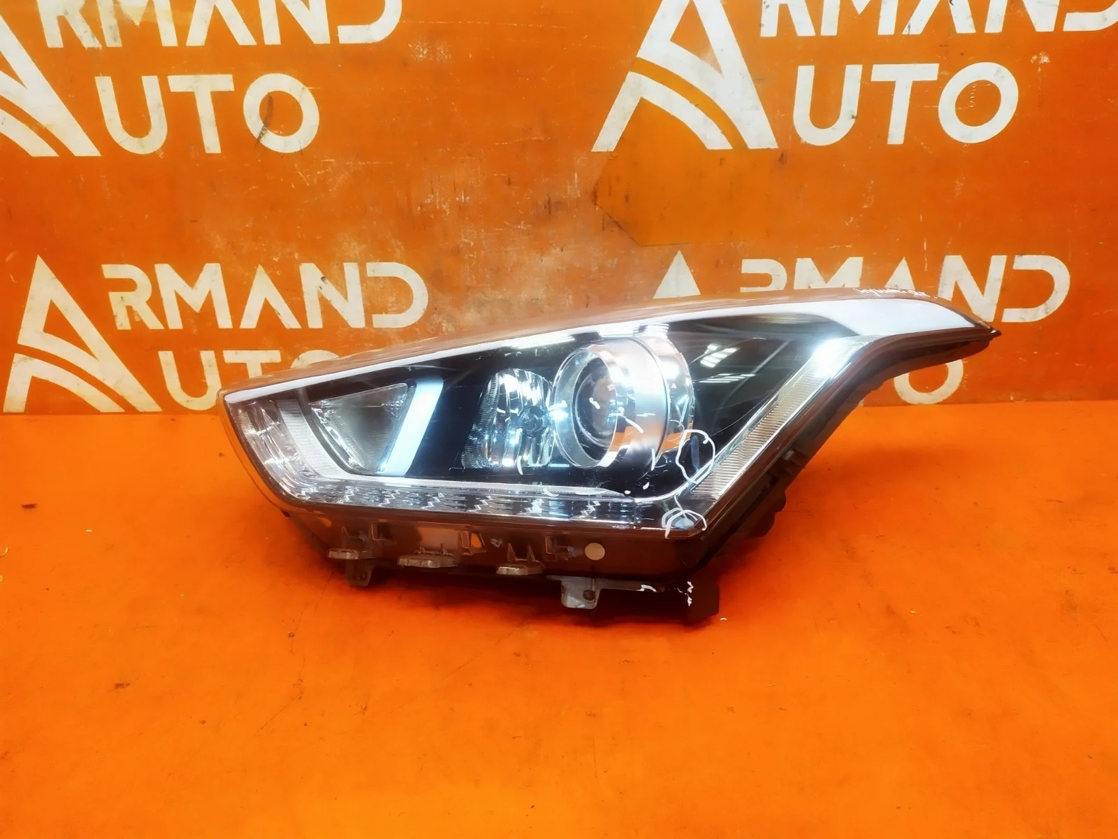 Фара Hyundai Creta 2016-2021