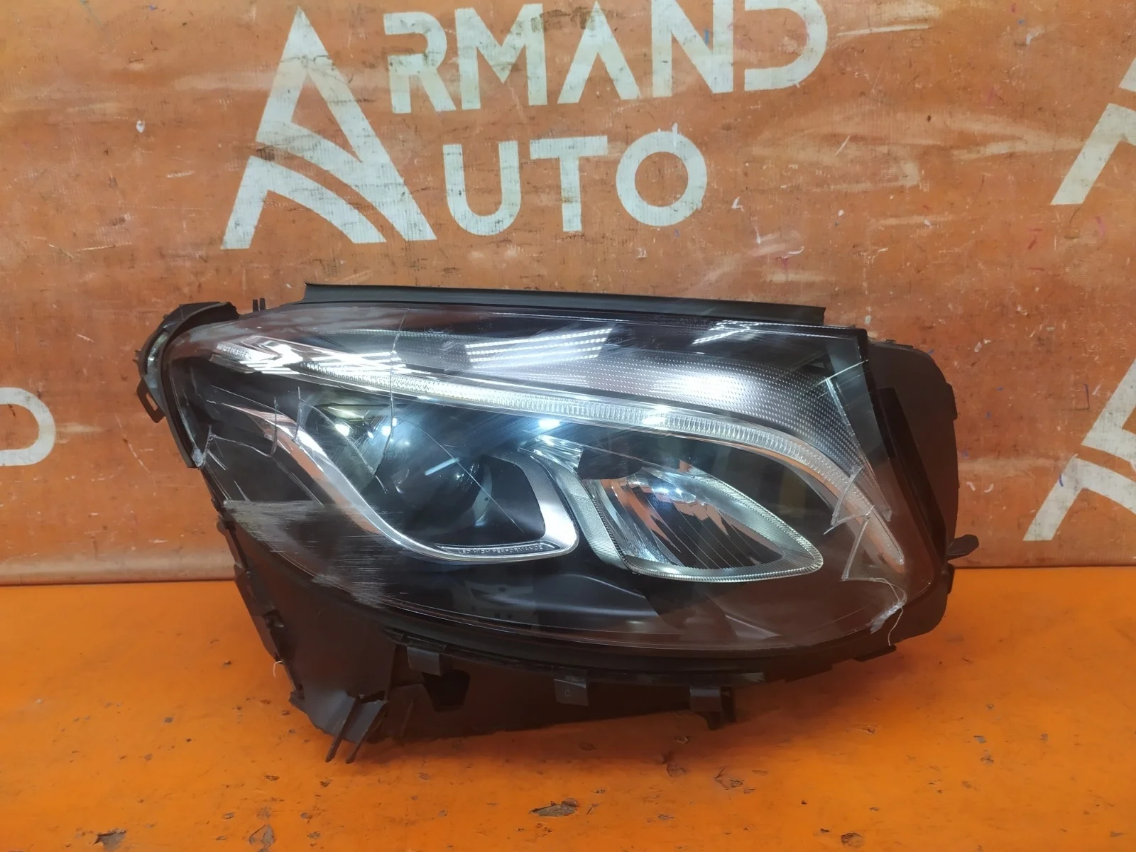 Фара Mercedes GLC-Class 2015-2019 X253