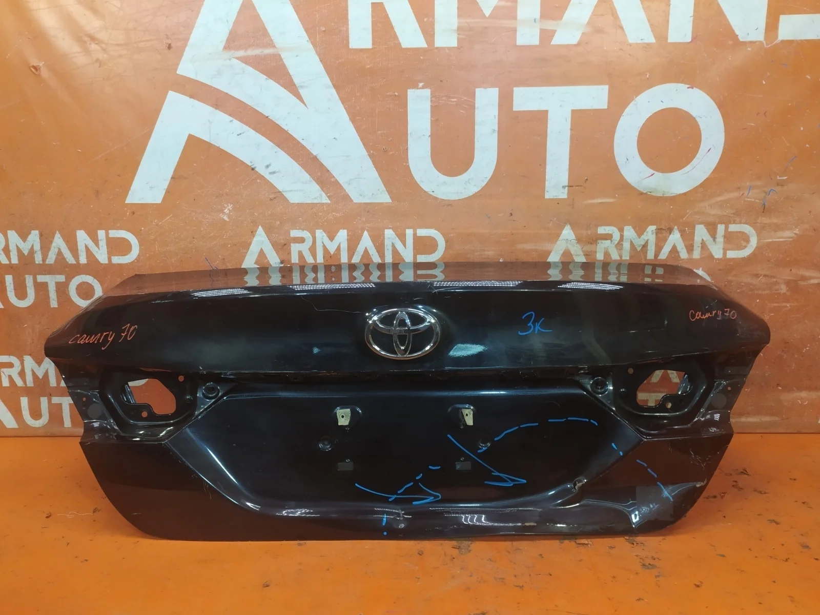 Крышка багажника Toyota Camry 2017-нв 8 XV70