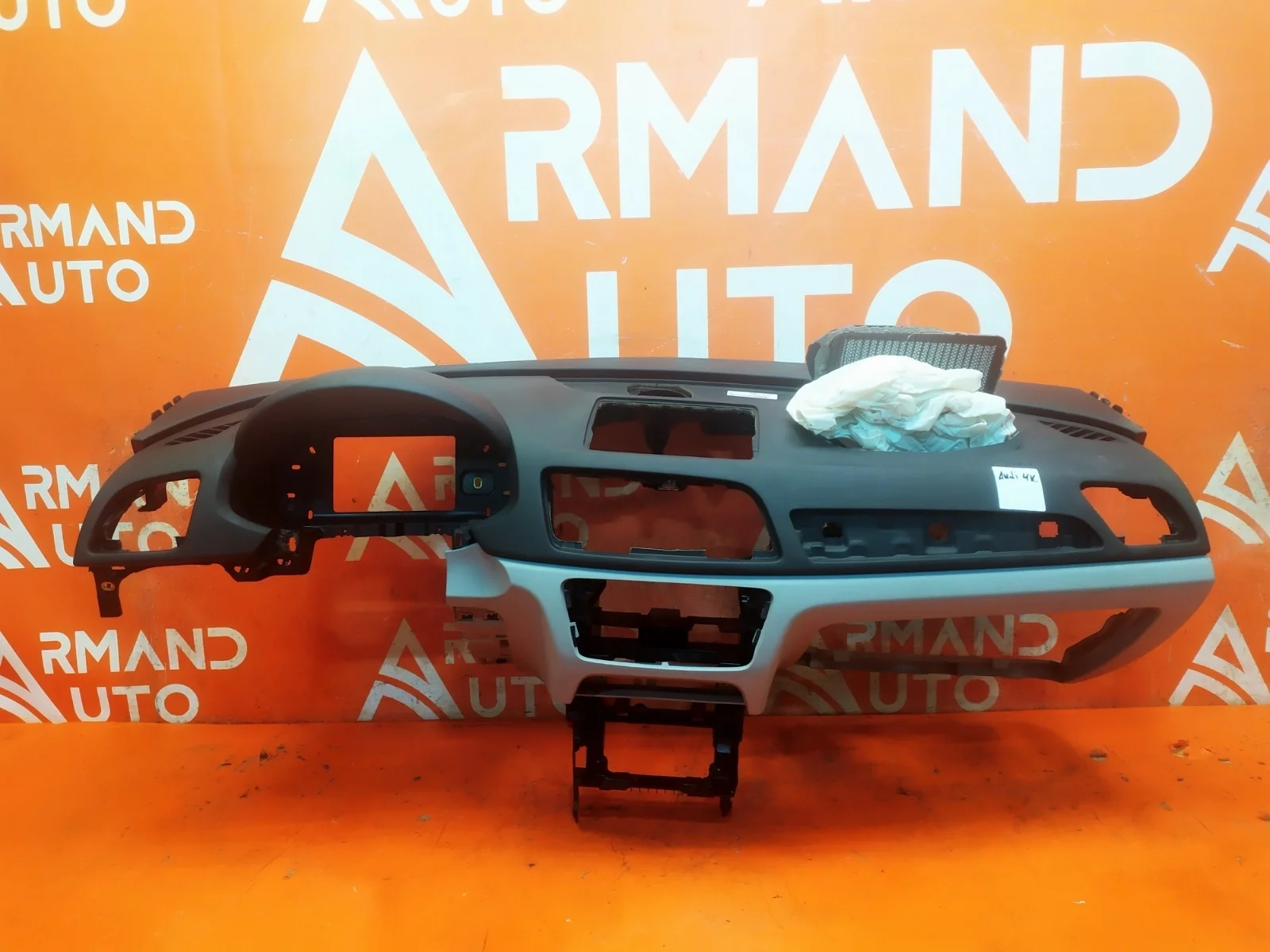 Торпедо Audi Q3 2011-2018 8U