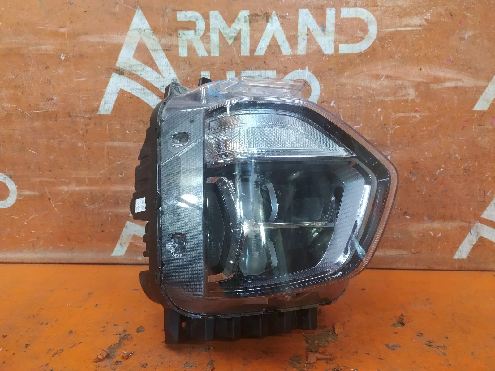 Фара Hyundai Santa Fe 2018-2021 4 TM