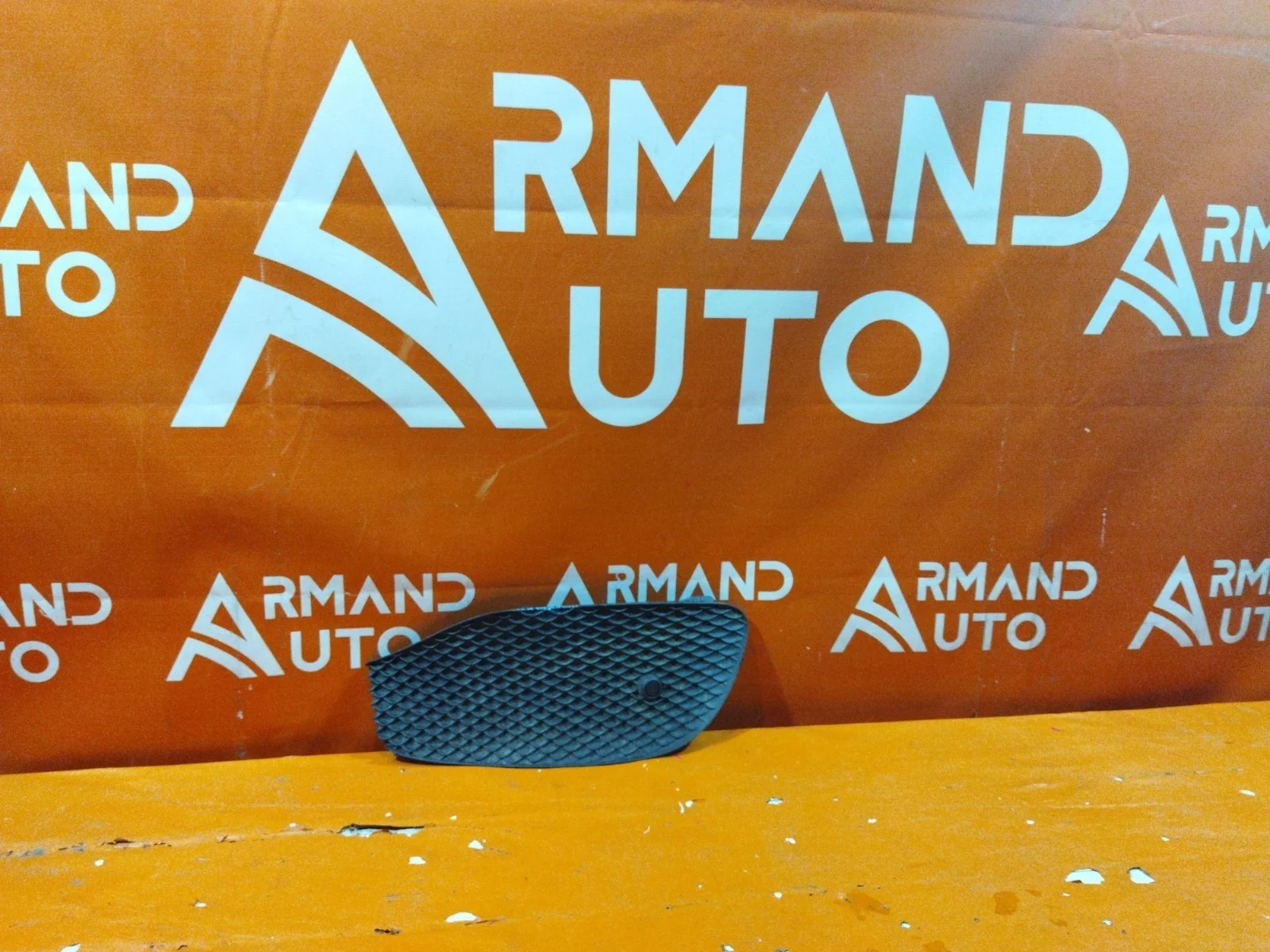 Решетка бампера Mercedes -Class 2016-нв W213