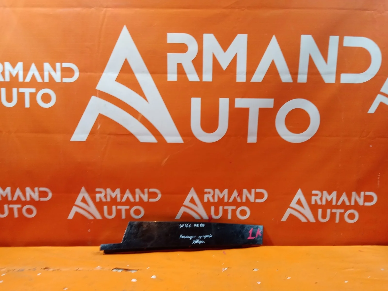 Накладка стойки двери Mercedes ML GLE-Class 2011-2018 W166