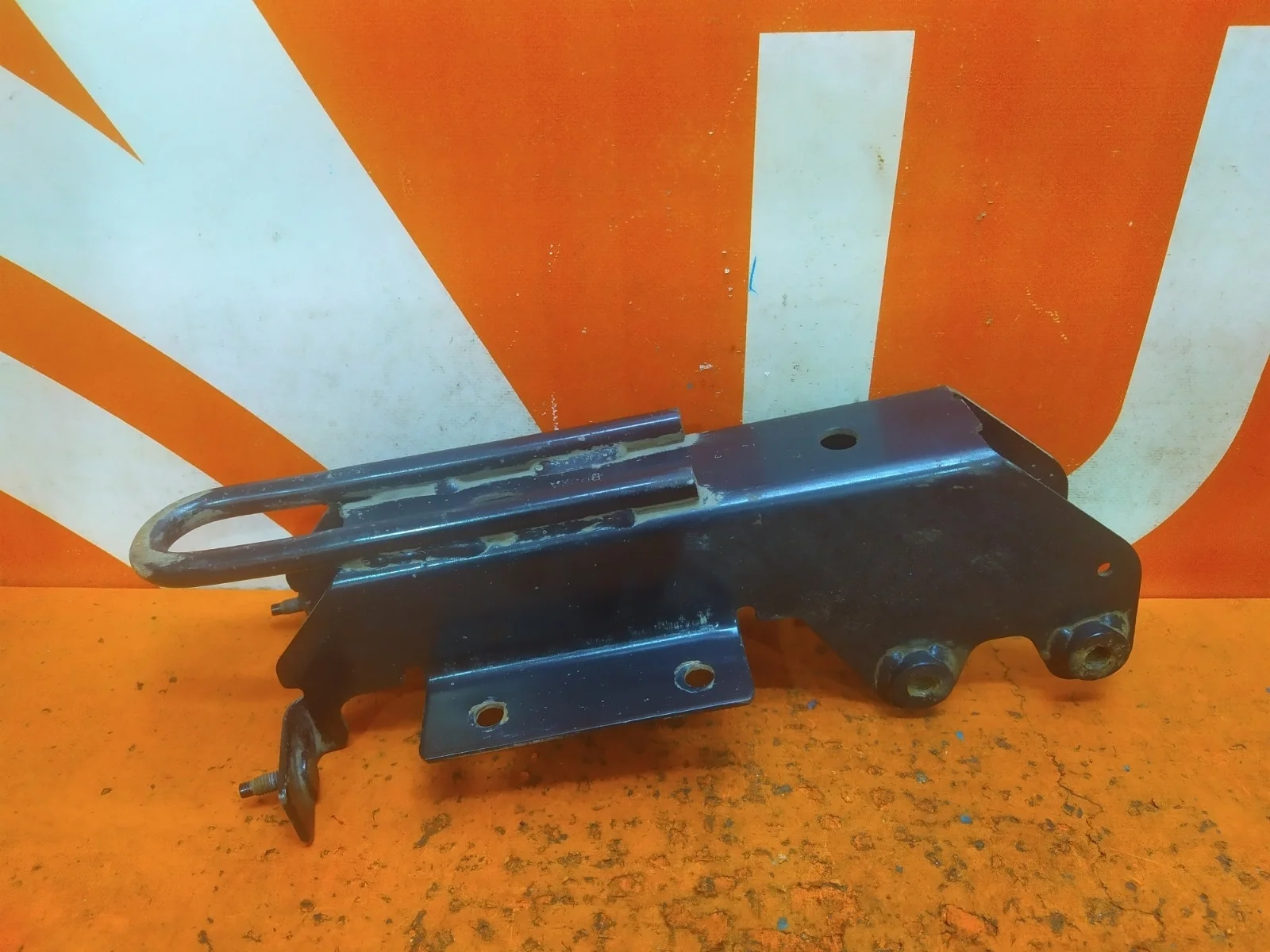 Кронштейн усилителя бампера FORD Transit / Tourneo Custom 2012-нв