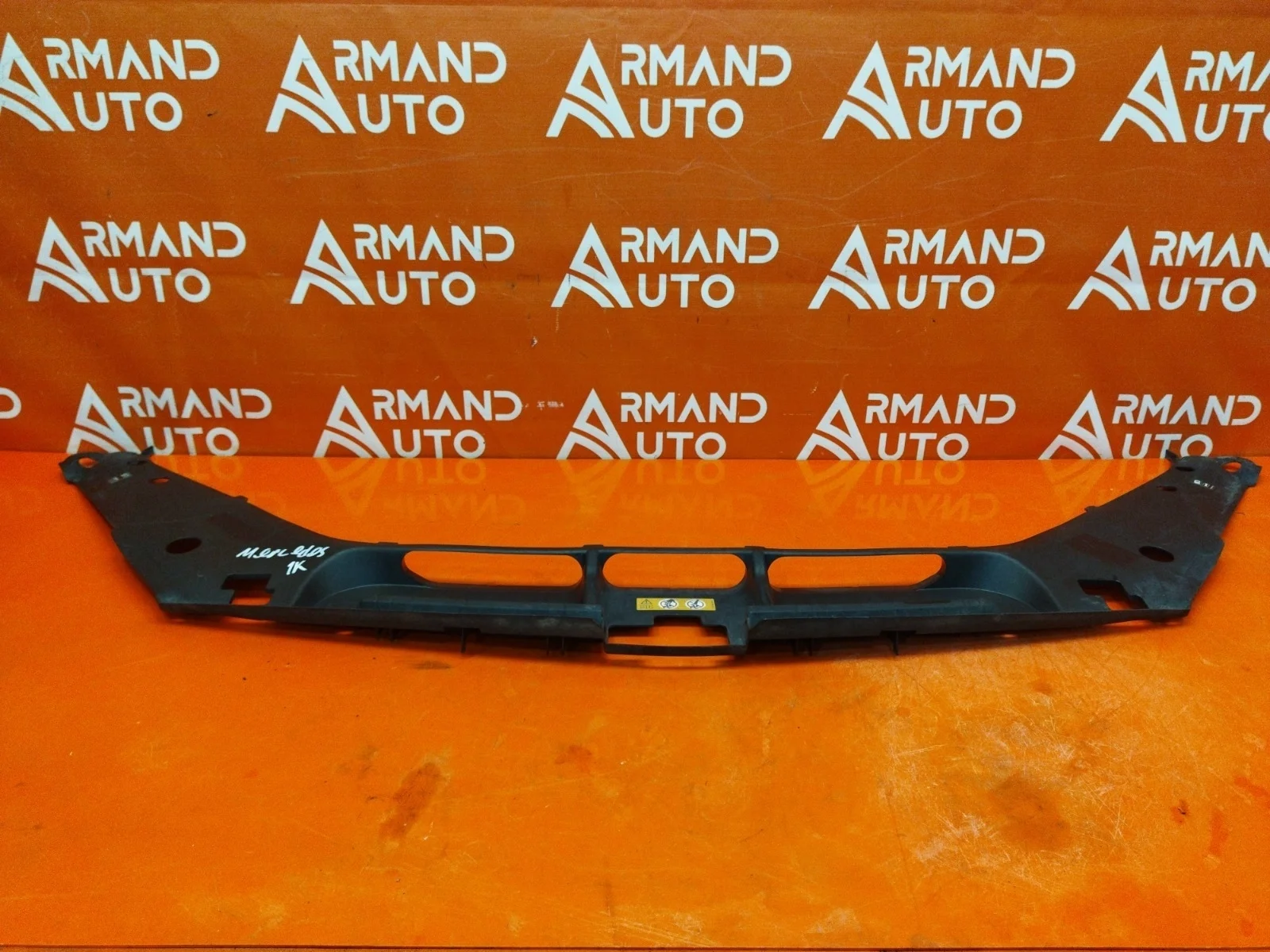 Кожух замка капота Mercedes ML GLE-Class 2015-2018 W166