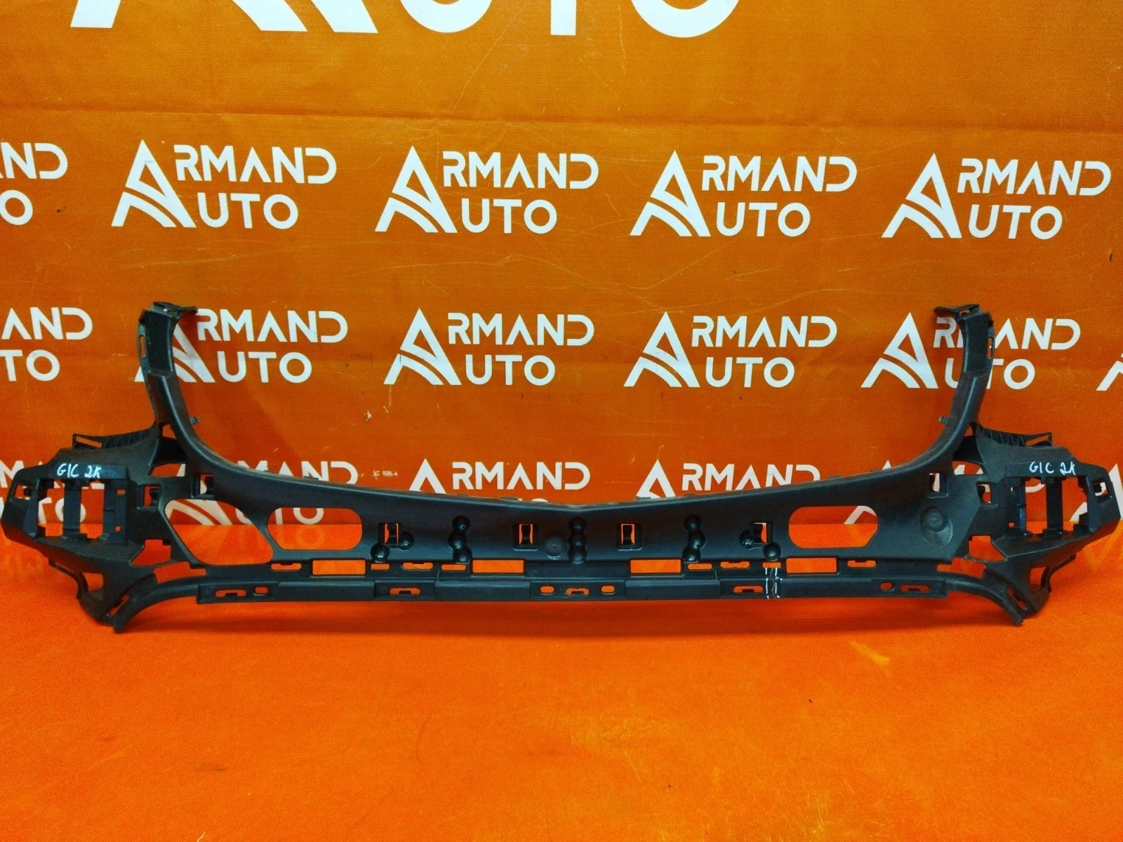 Кронштейн бампера Mercedes GLC-Class 2015-нв X253