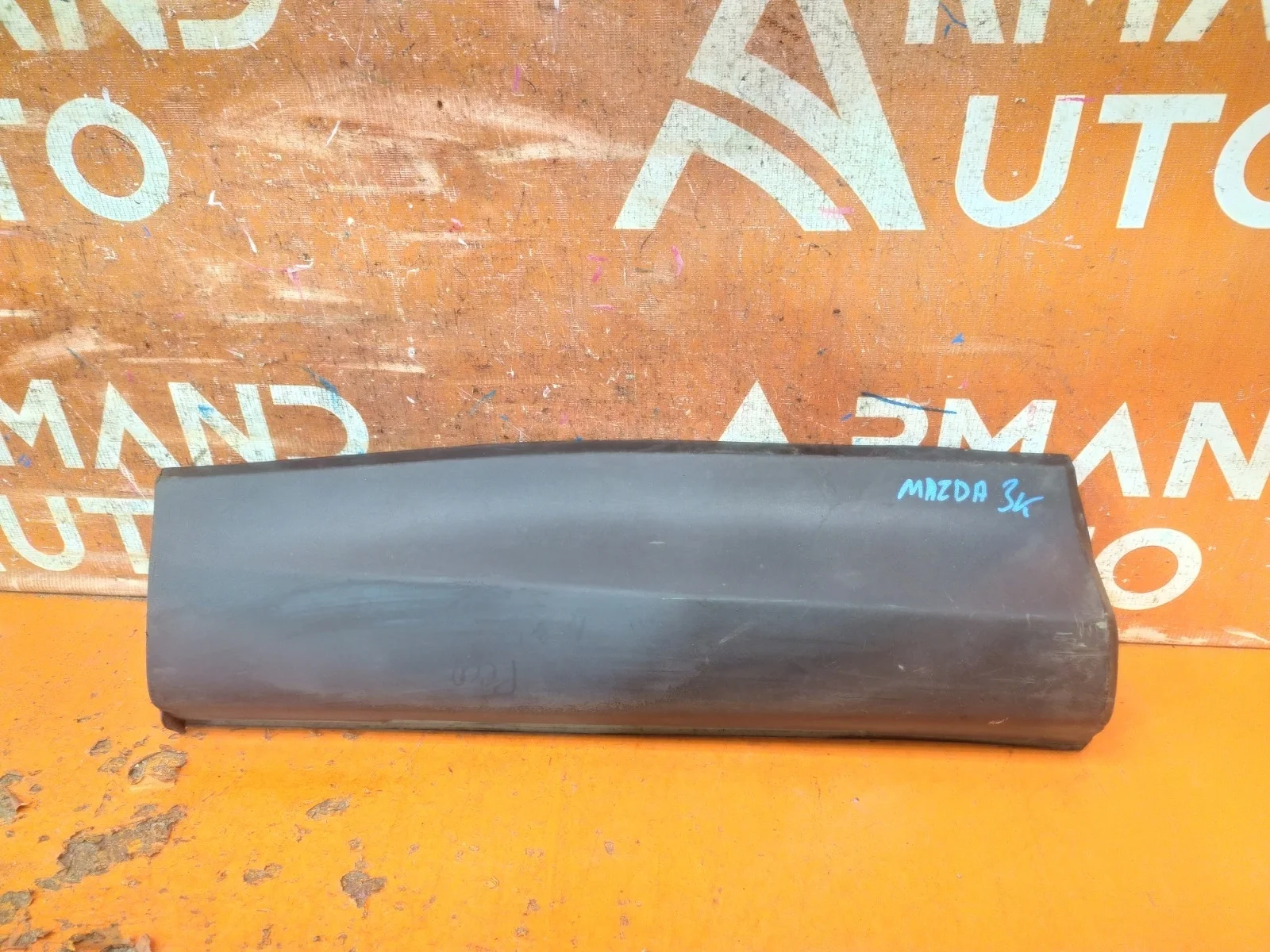 Молдинг двери Mazda CX-5 2011-2017